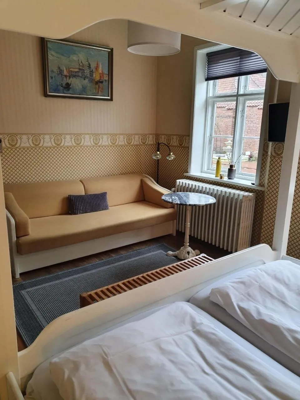 Living room, Bed in Den Gamle Arrest