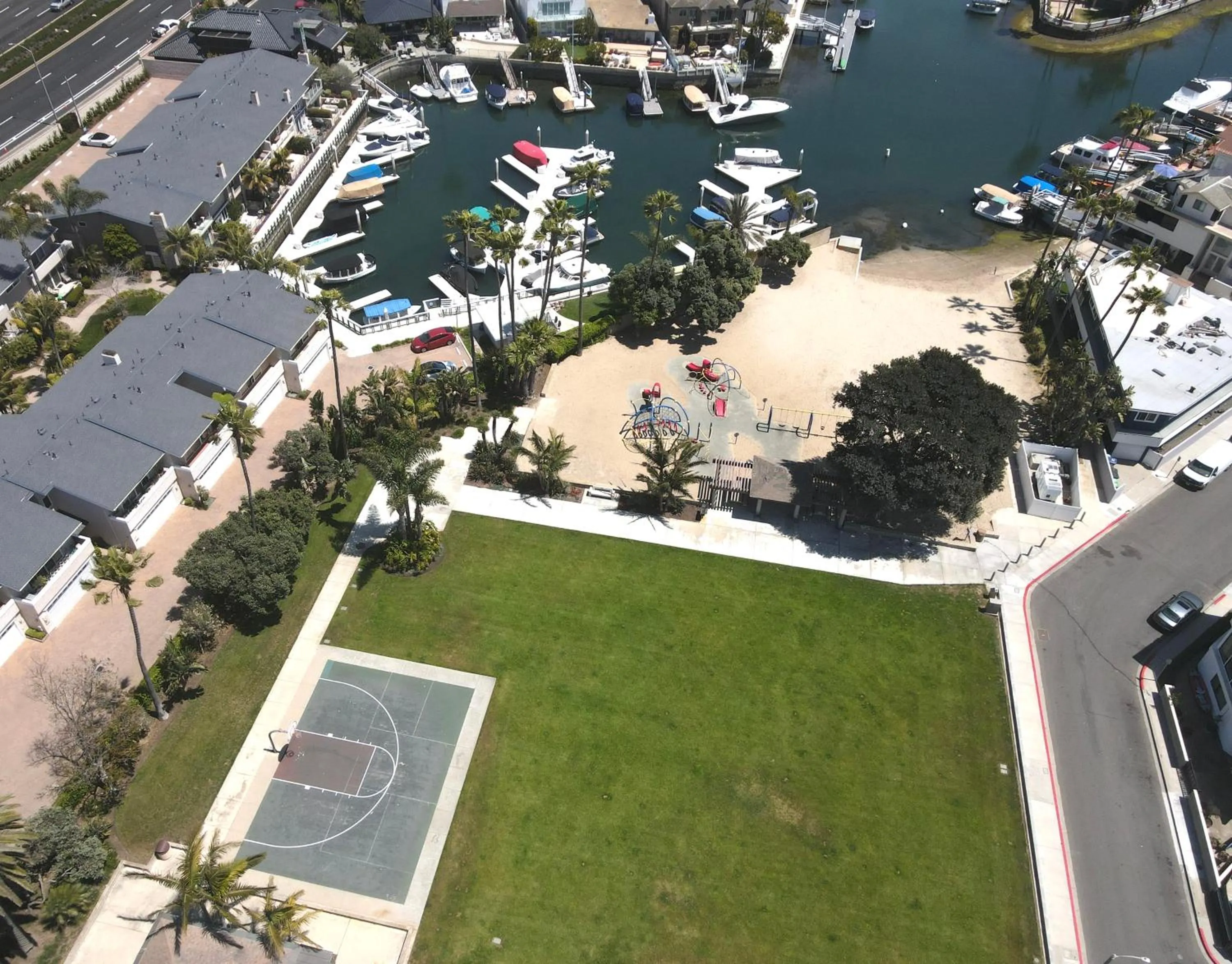 Neighbourhood in Sweet Beach Duplex