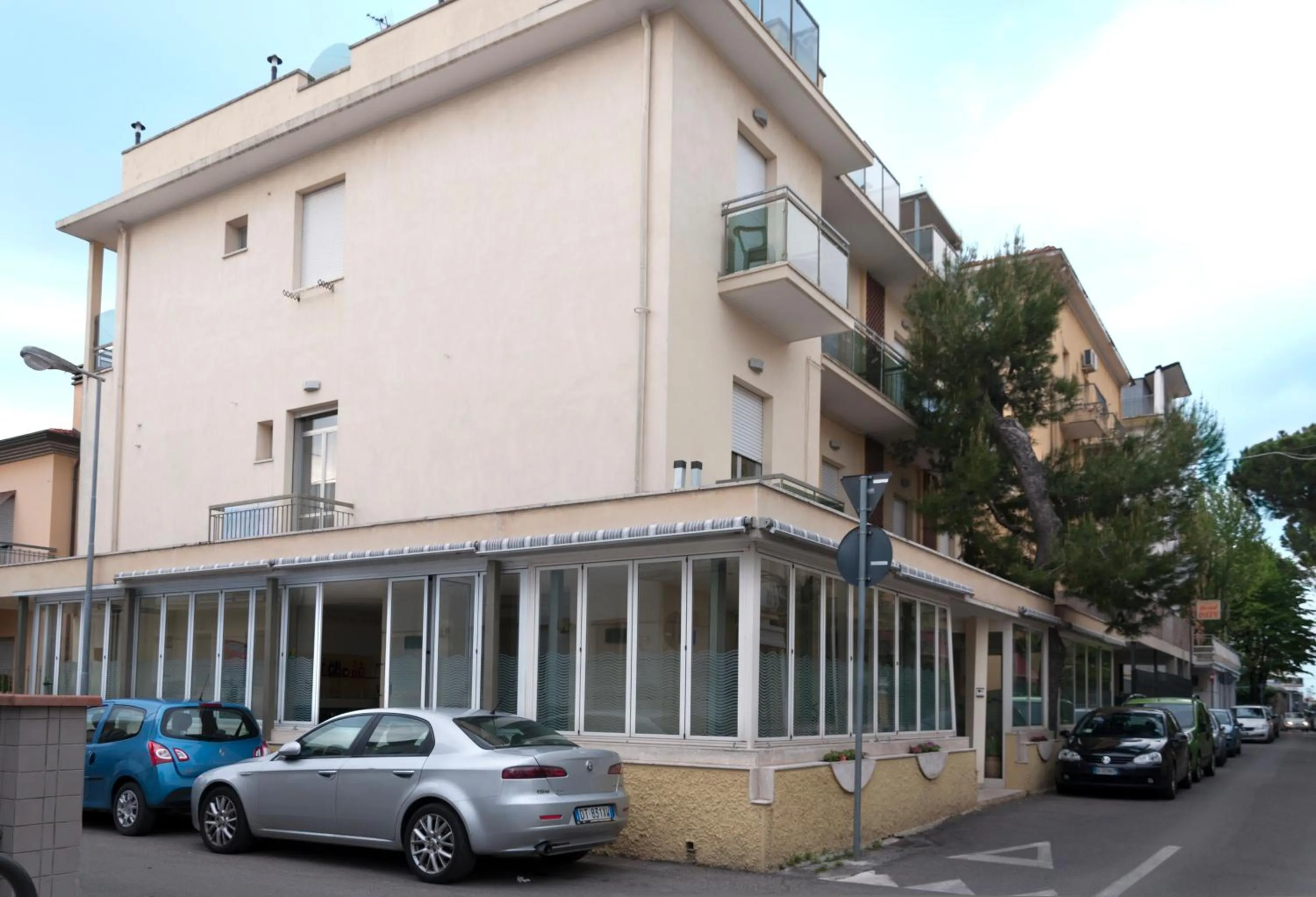 Facade/entrance in Hotel Ave