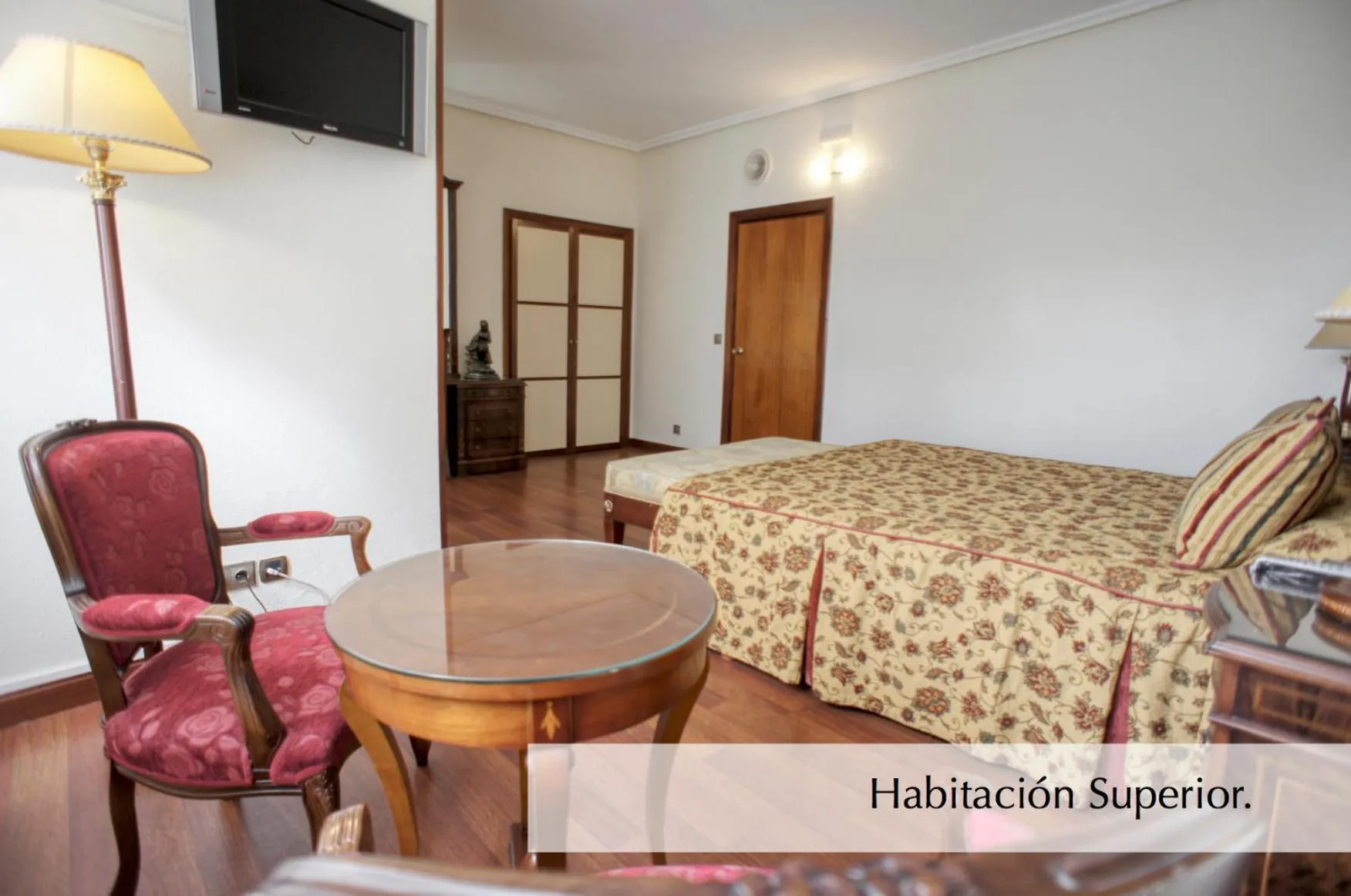 Decorative detail, Bed in Hotel Montermoso