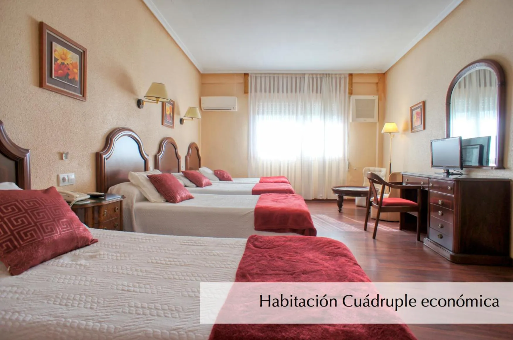 Photo of the whole room, Bed in Hotel Montermoso