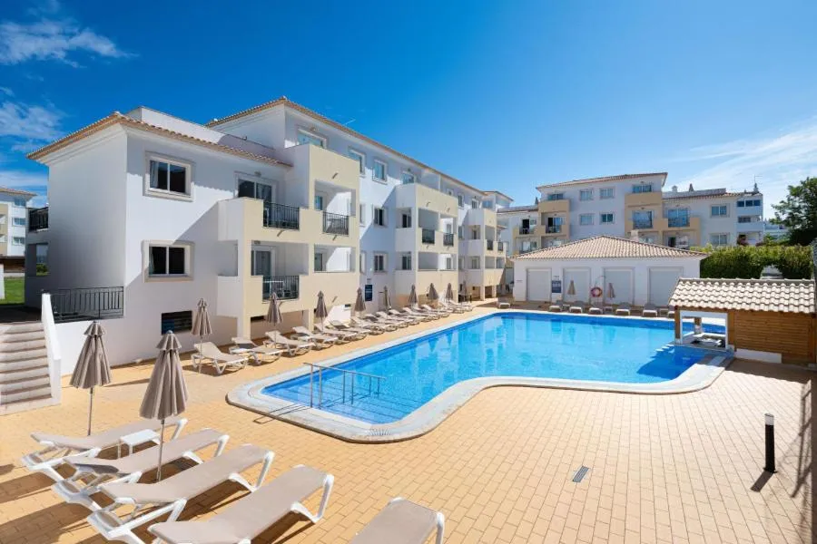 Swimming pool in Smy Santa Eulalia Algarve