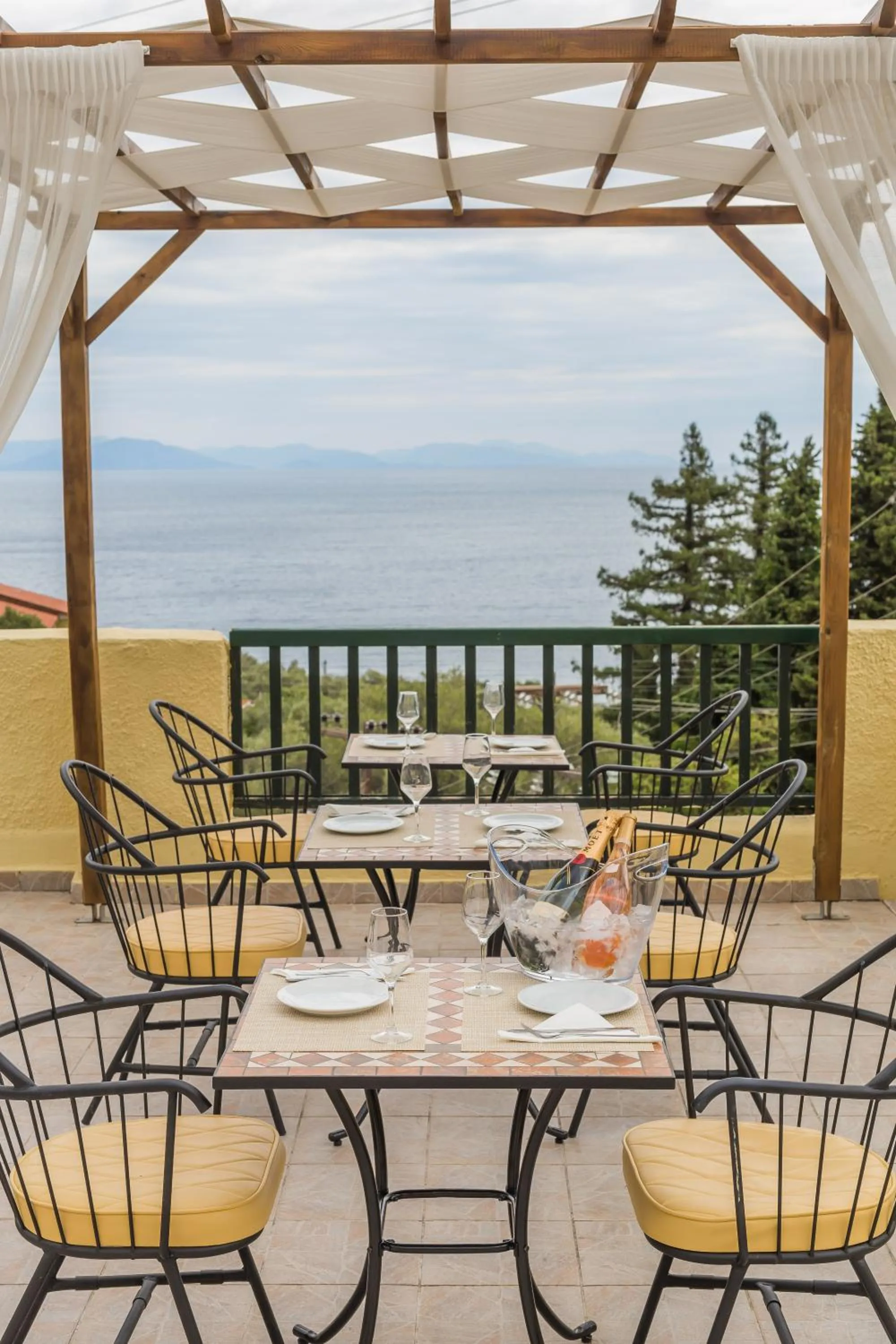 Corfu Aquamarine Hotel