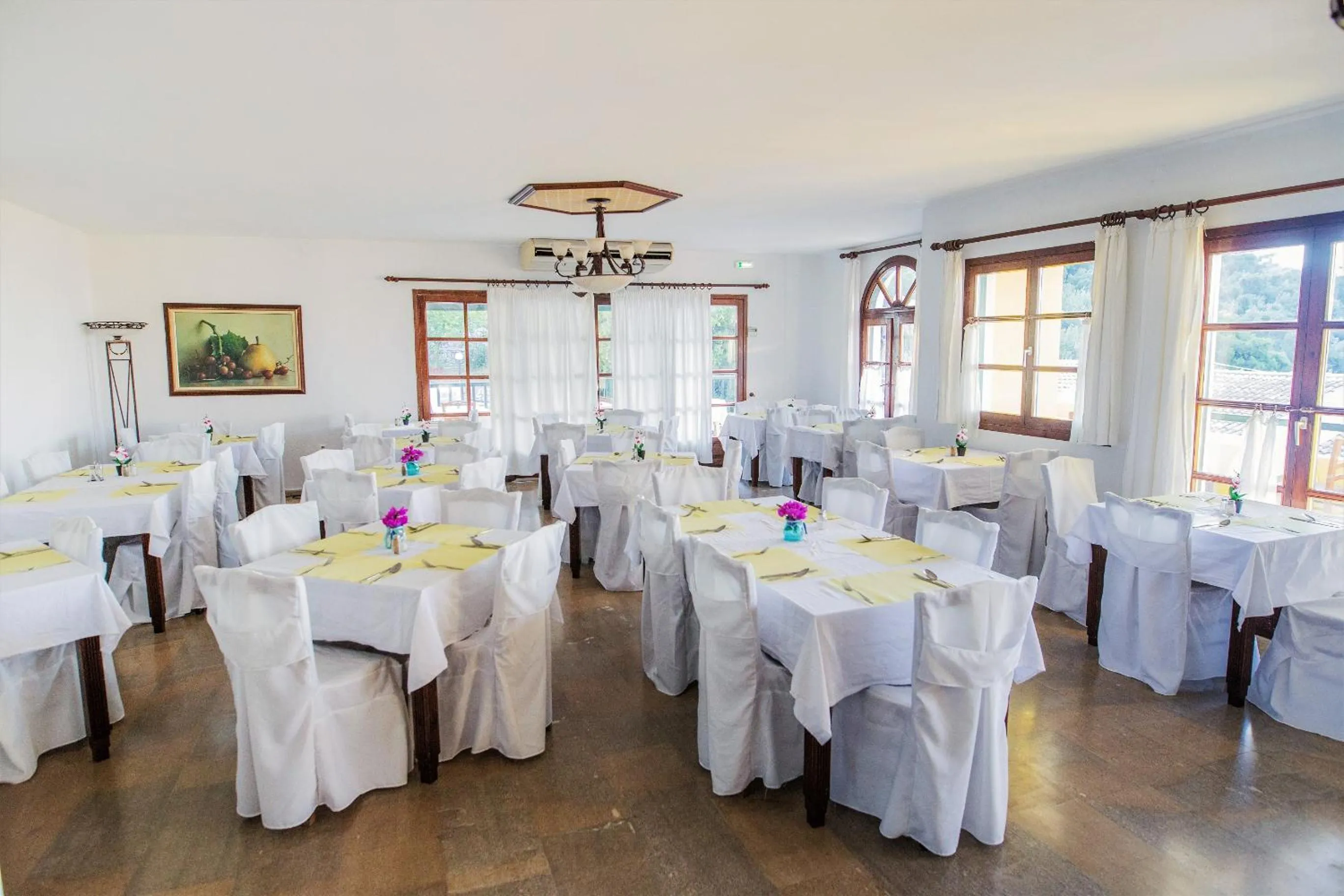 Restaurant/places to eat in Corfu Aquamarine Hotel