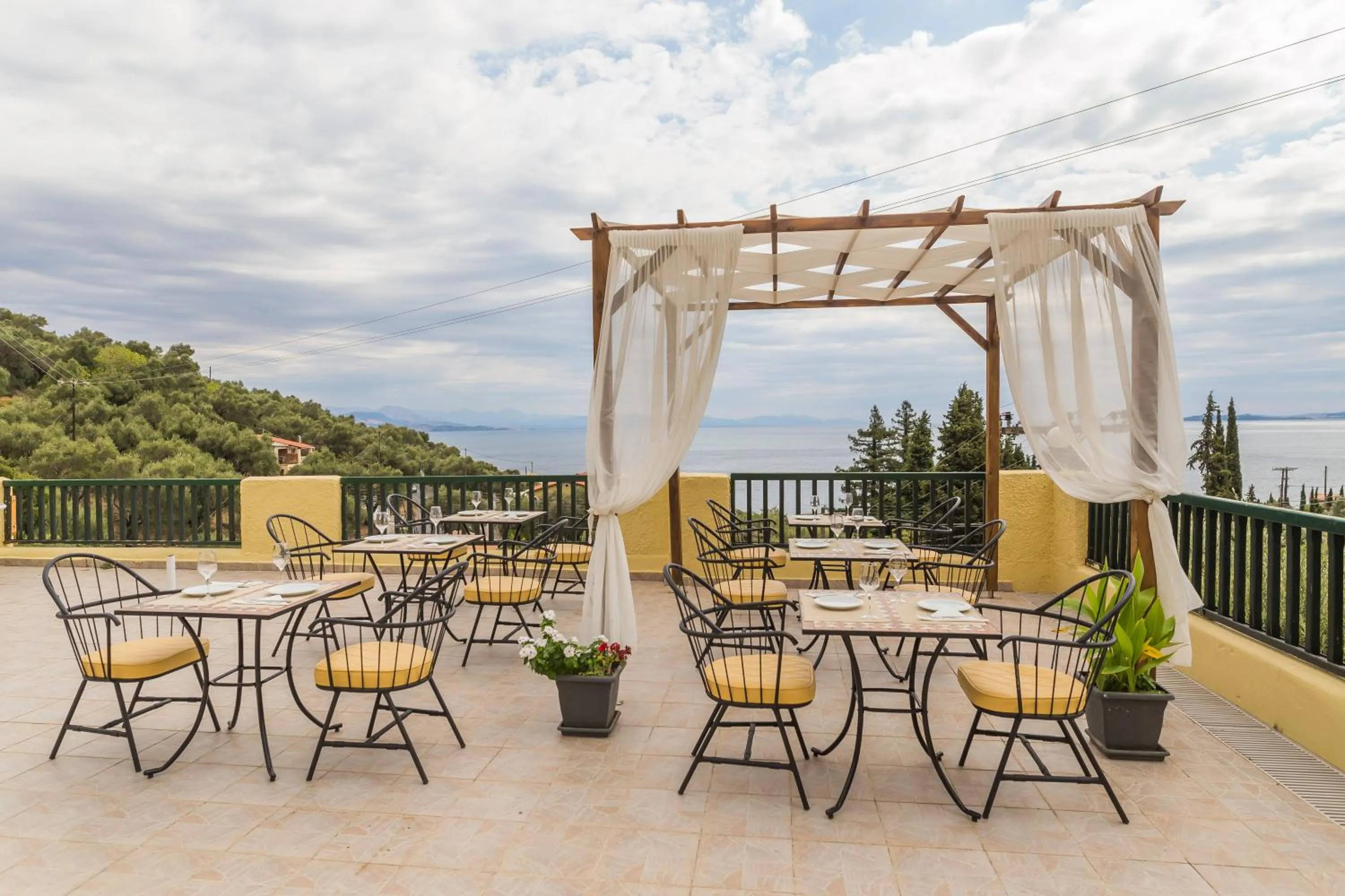 Corfu Aquamarine Hotel