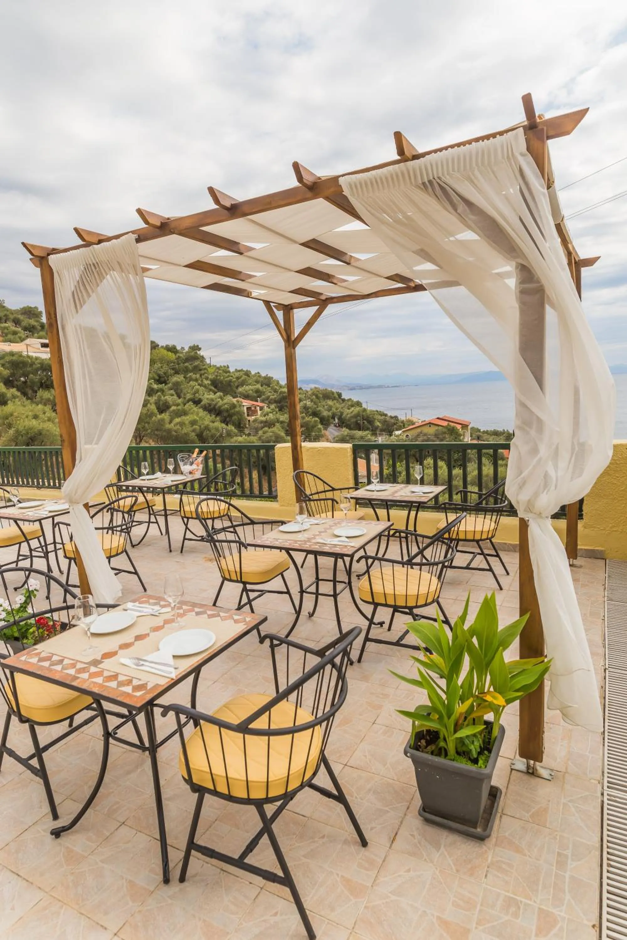 Corfu Aquamarine Hotel