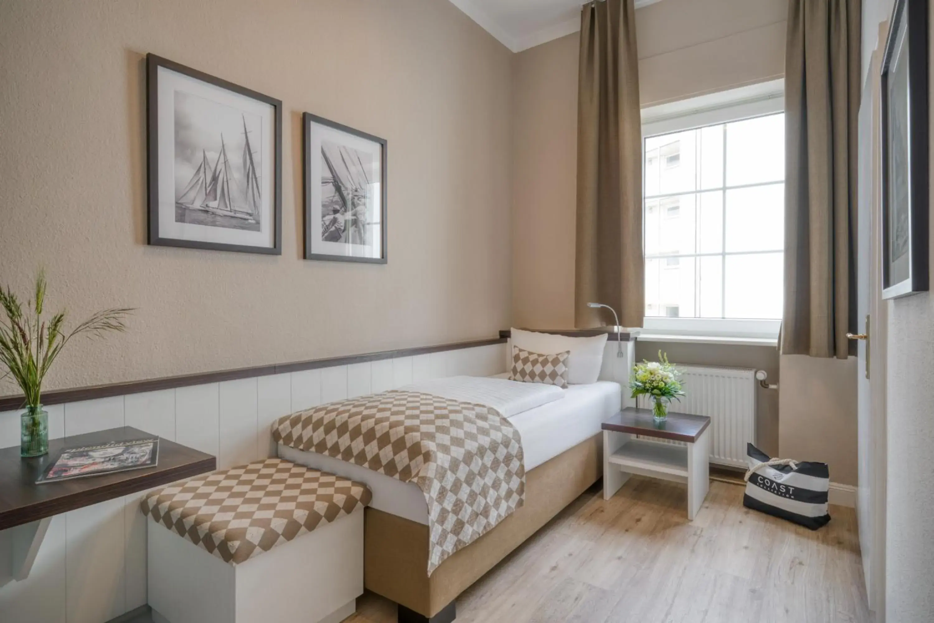 Small Single Room in Hotel Strandschlösschen Small Single Room in Hotel Strandschlösschen