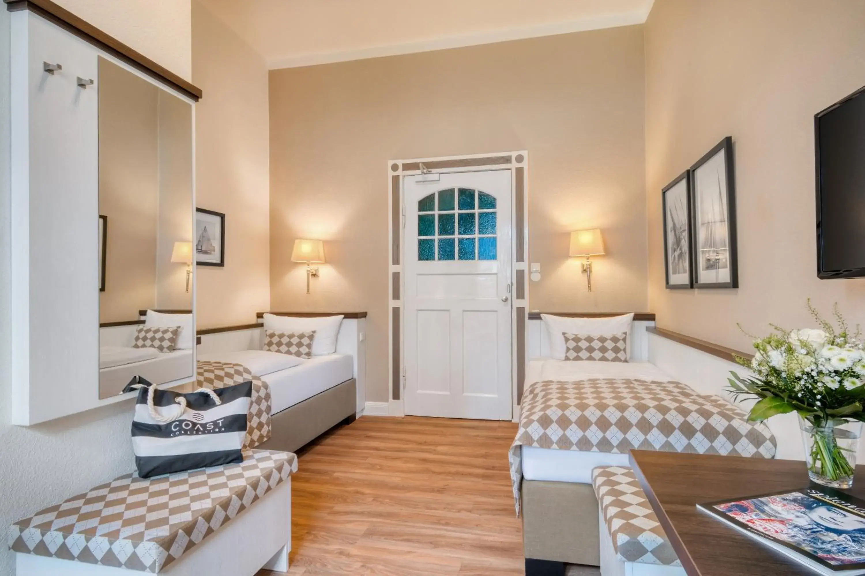 Standard Twin Room in Hotel Strandschlösschen Standard Twin Room in Hotel Strandschlösschen