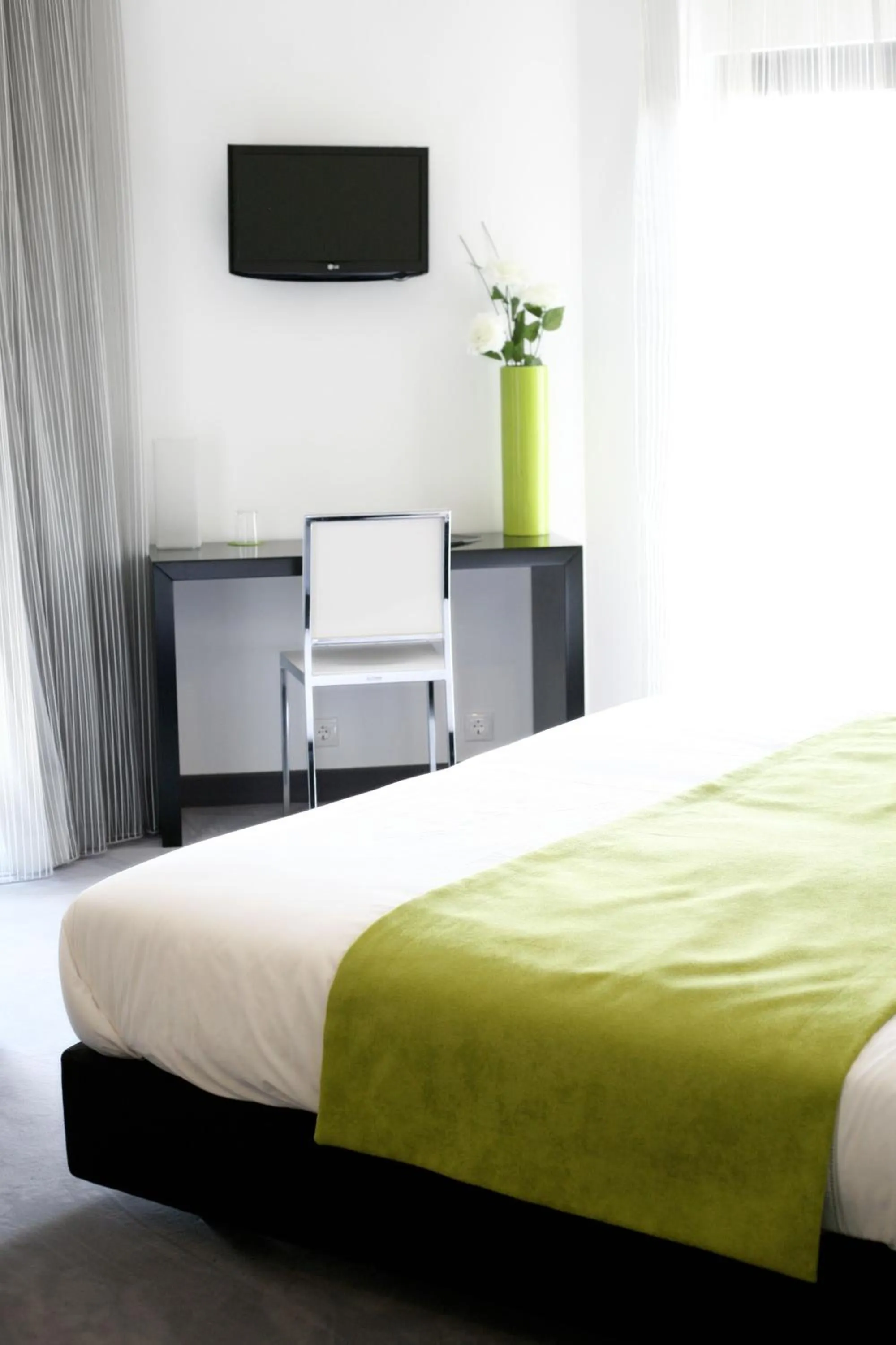 TV and multimedia, Bed in Benavente Vila Hotel