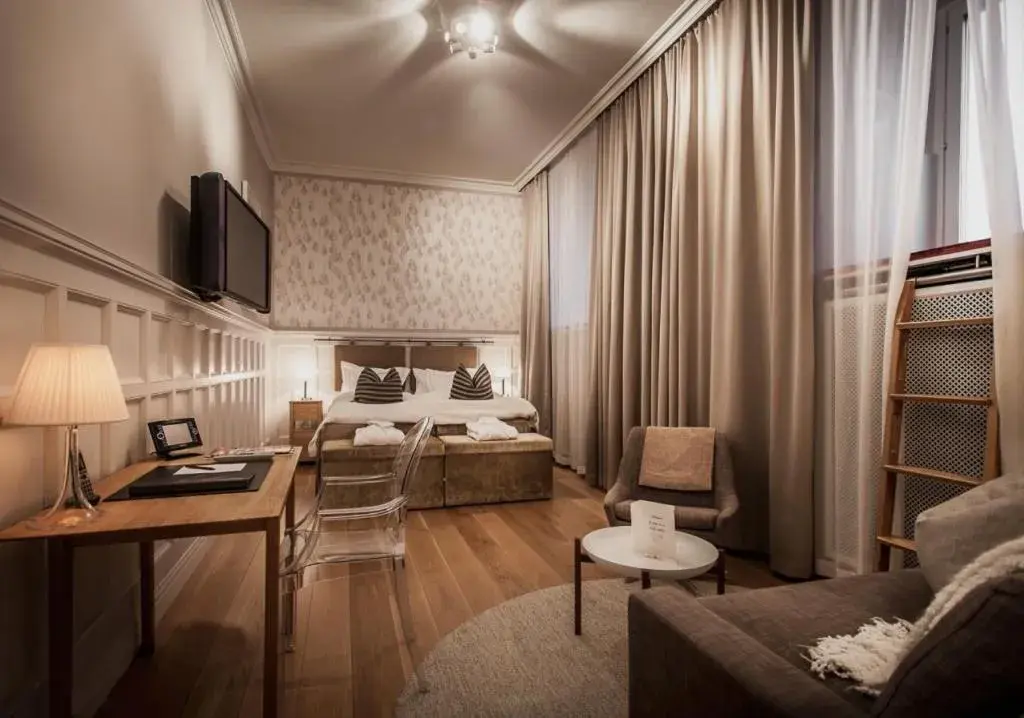 Deluxe Double Room - single occupancy in Hotel Villa Anna Deluxe Double Room - single occupancy in Hotel Villa Anna