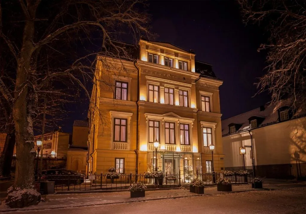 Property building in Hotel Villa Anna