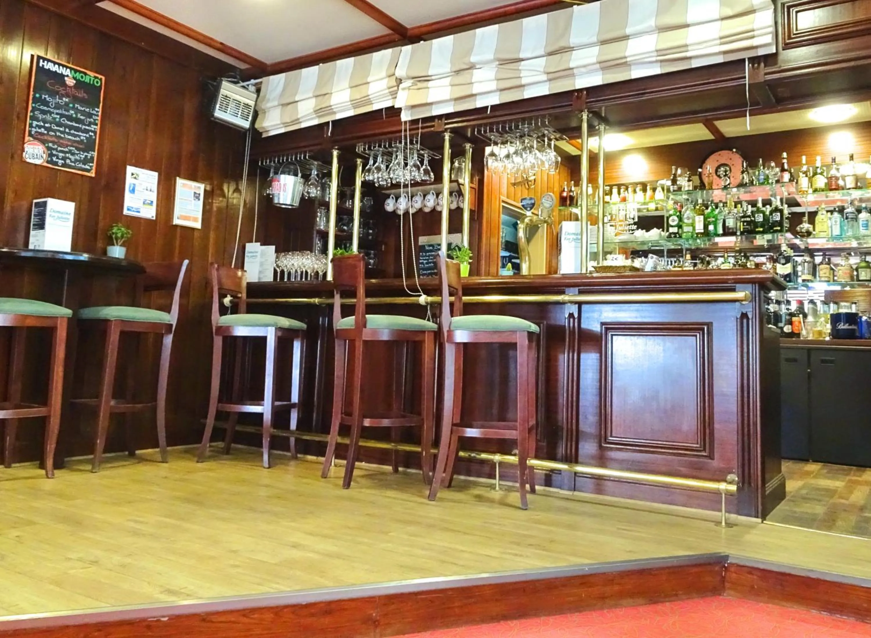 Lounge or bar in Résidence Ker Juliette