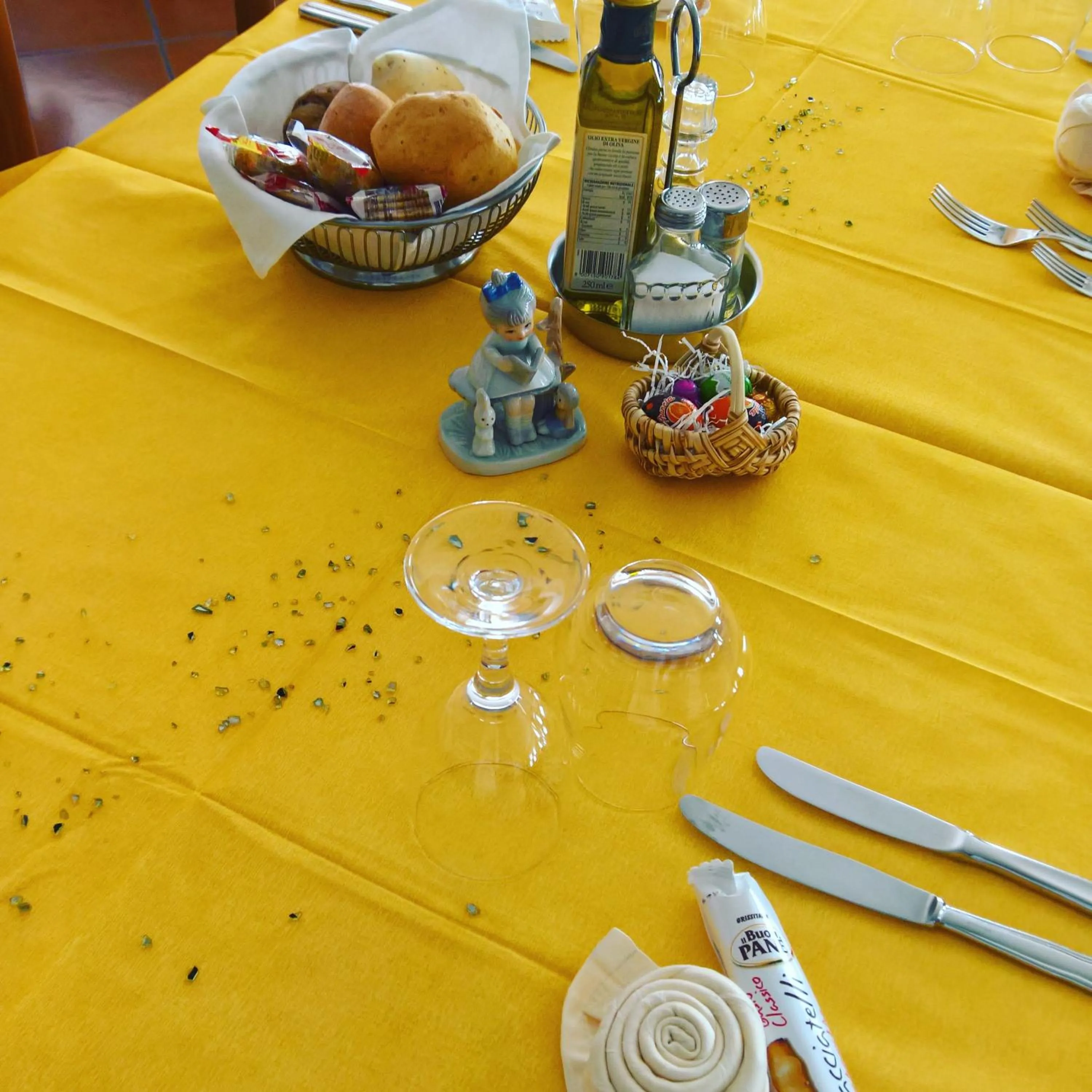 Food and drinks in Hotel Serenella