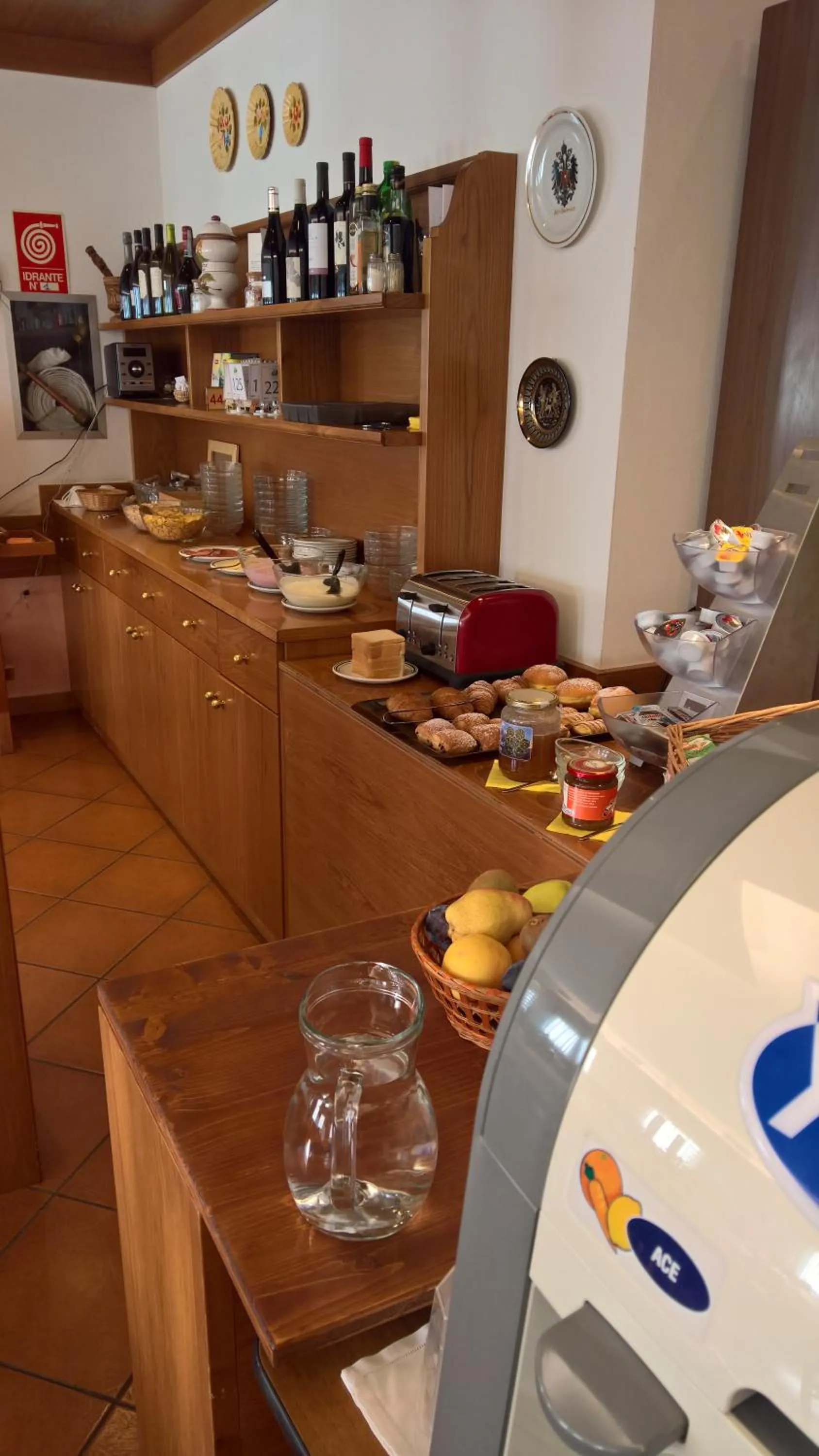 Breakfast in Hotel Serenella