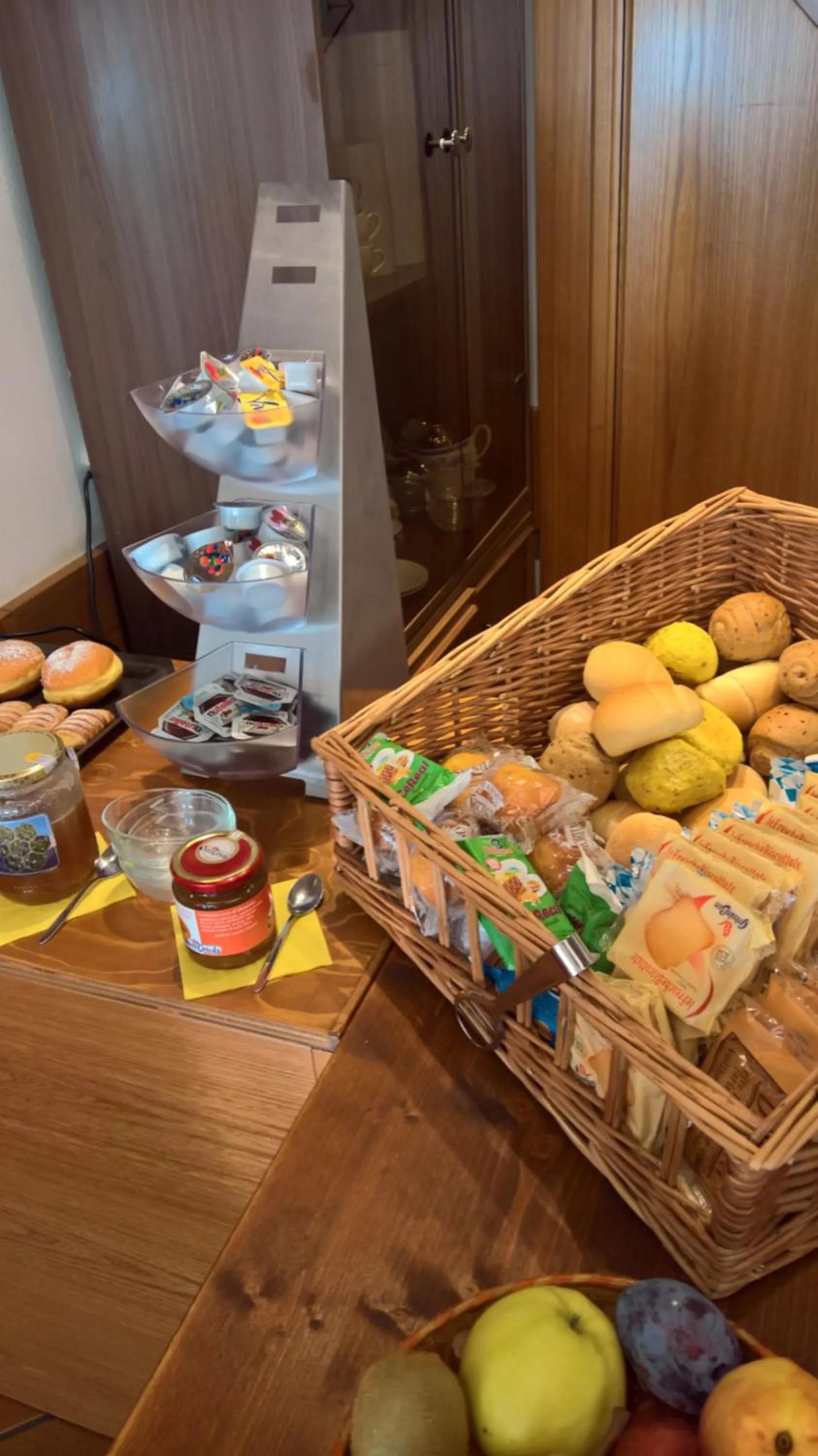 Breakfast in Hotel Serenella