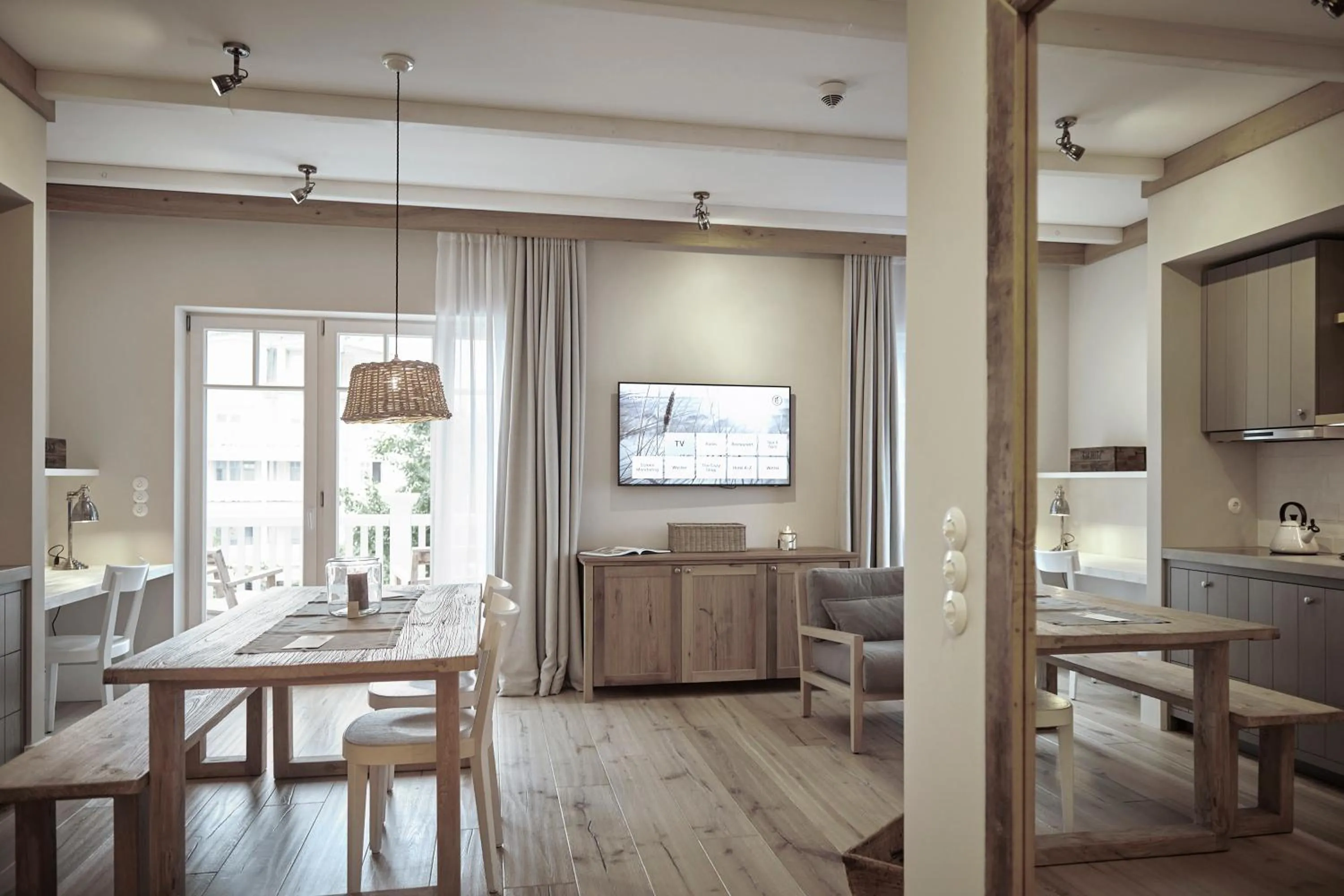 TV and multimedia in The Cozy Hotel & Lofts Timmendorfer Strand