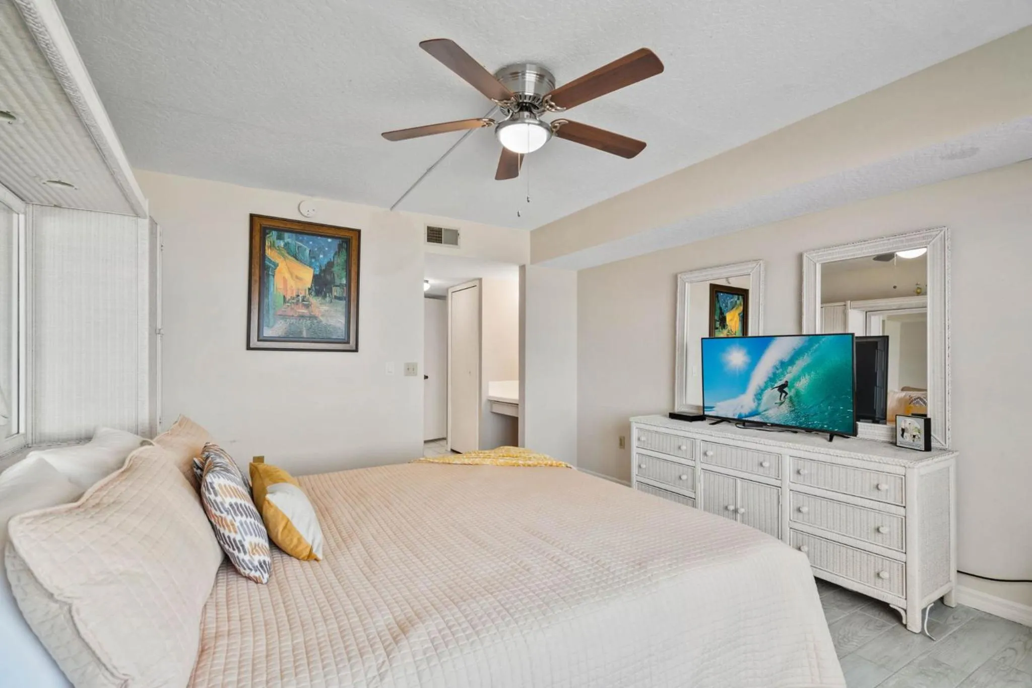 Other, Bed in Sandcastles 103