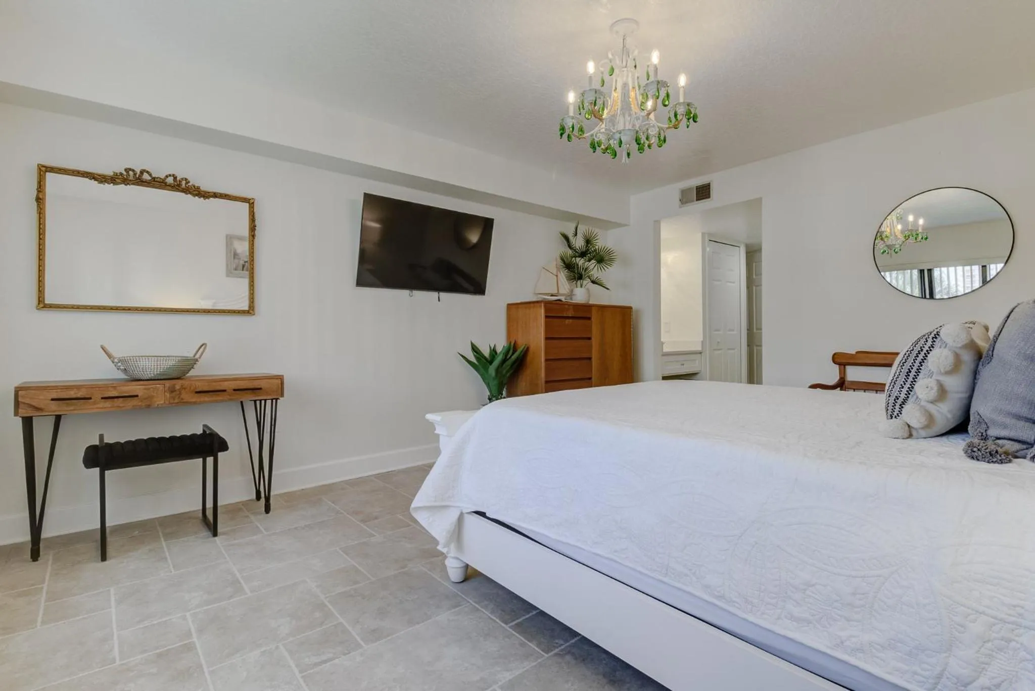 Other, Bed in Sandcastles 103