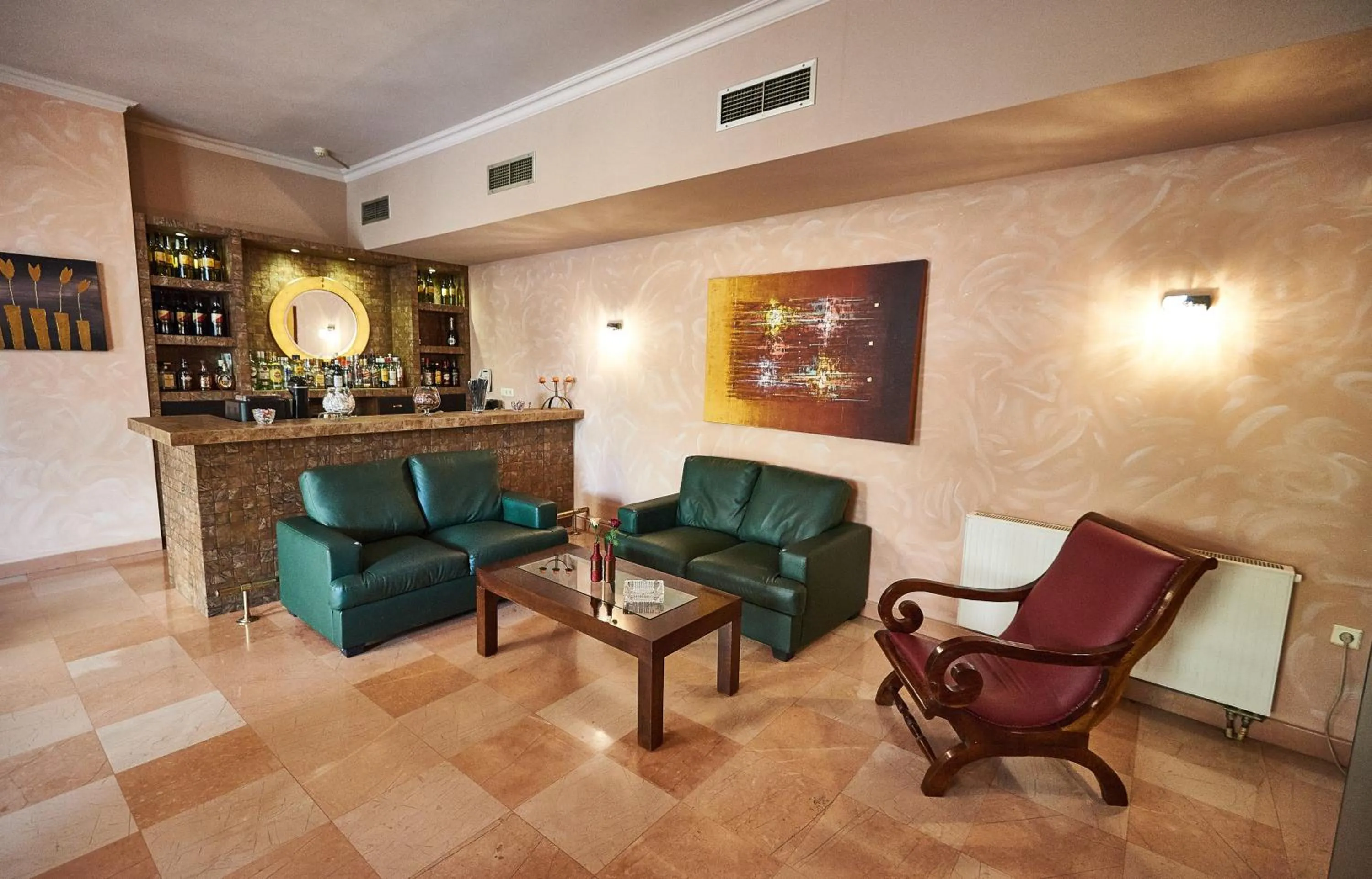 Living room in Atlantic Hotel