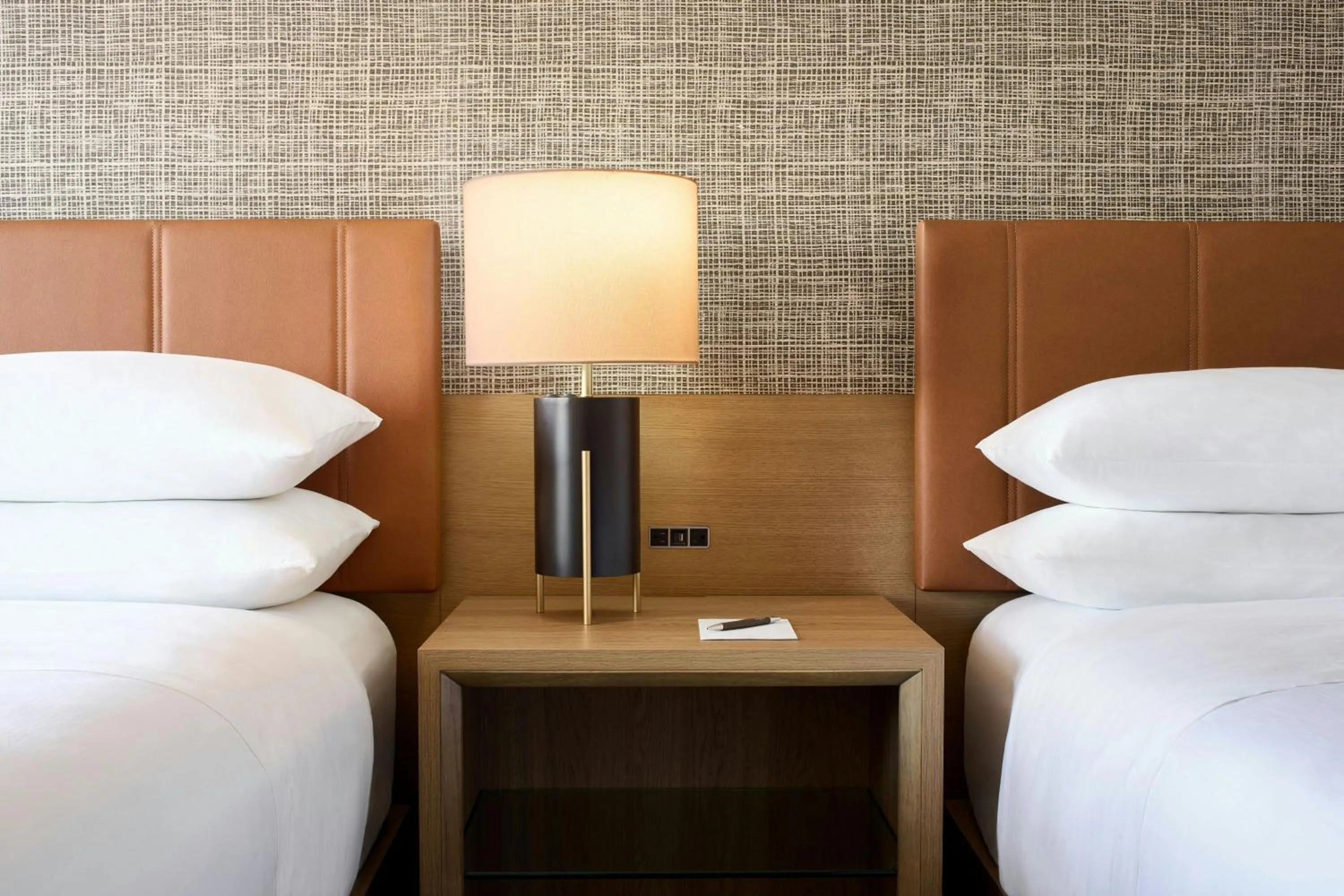 Bedroom, Bed in Sheraton Baltimore North