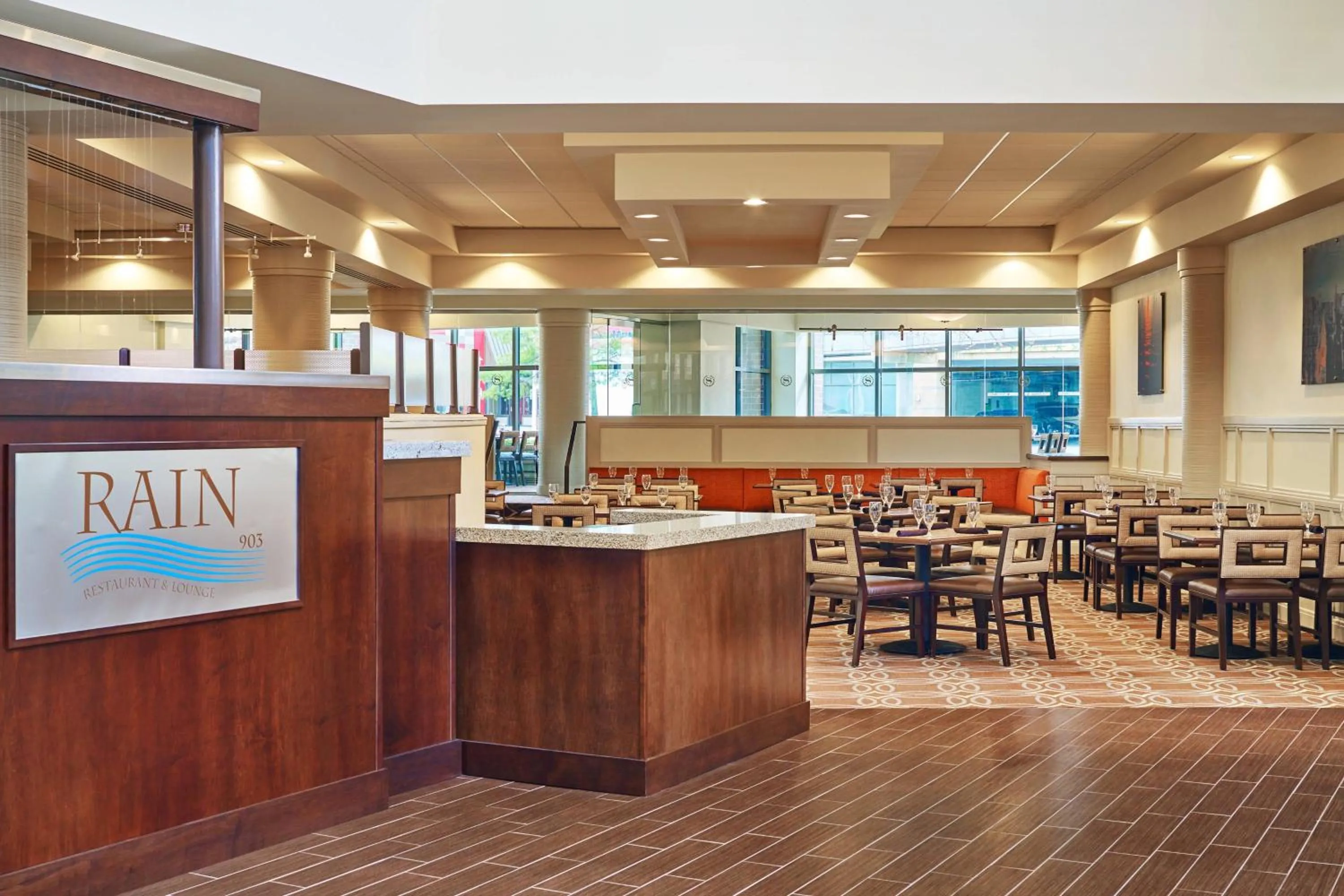 Lobby or reception in Sheraton Baltimore North