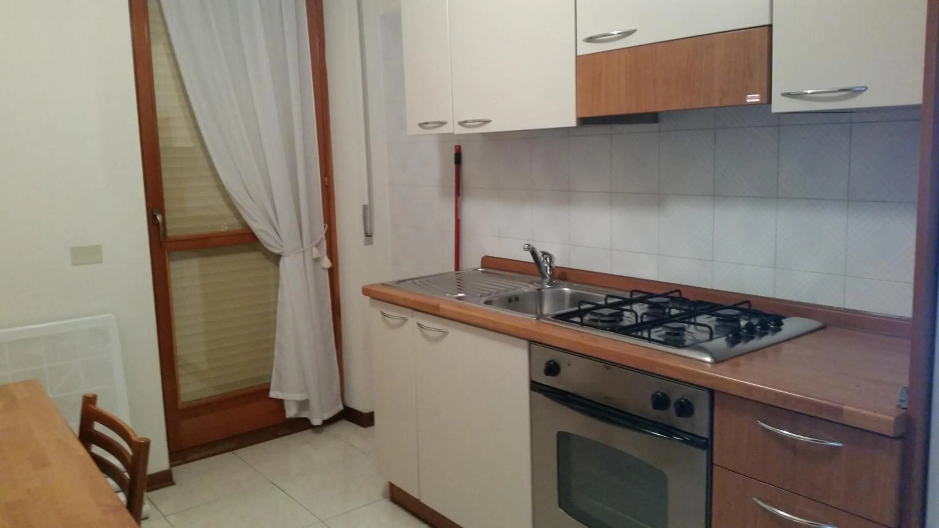 Kitchen or kitchenette in Residence Hotel Health House