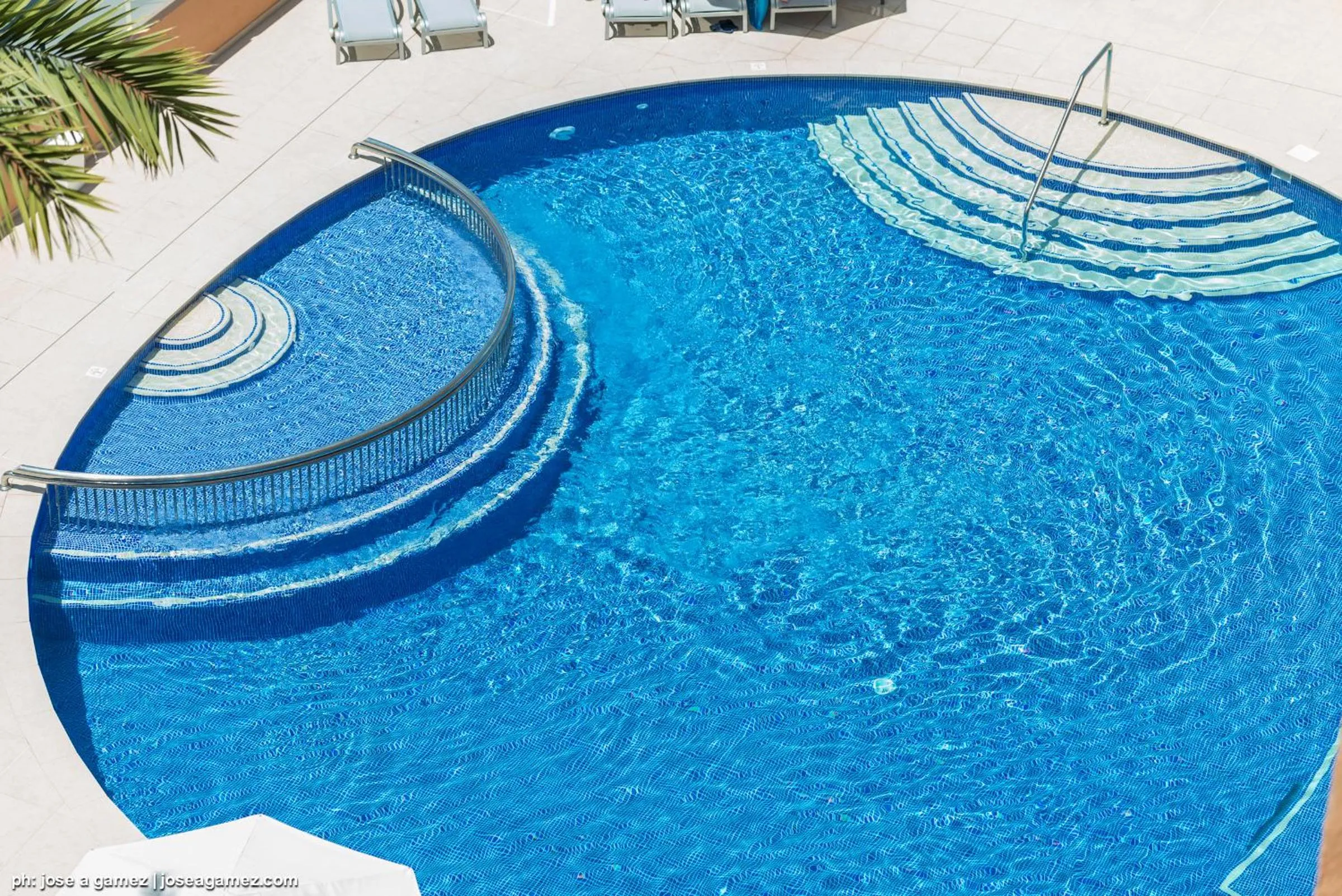 Swimming pool in Hotel Vista Park