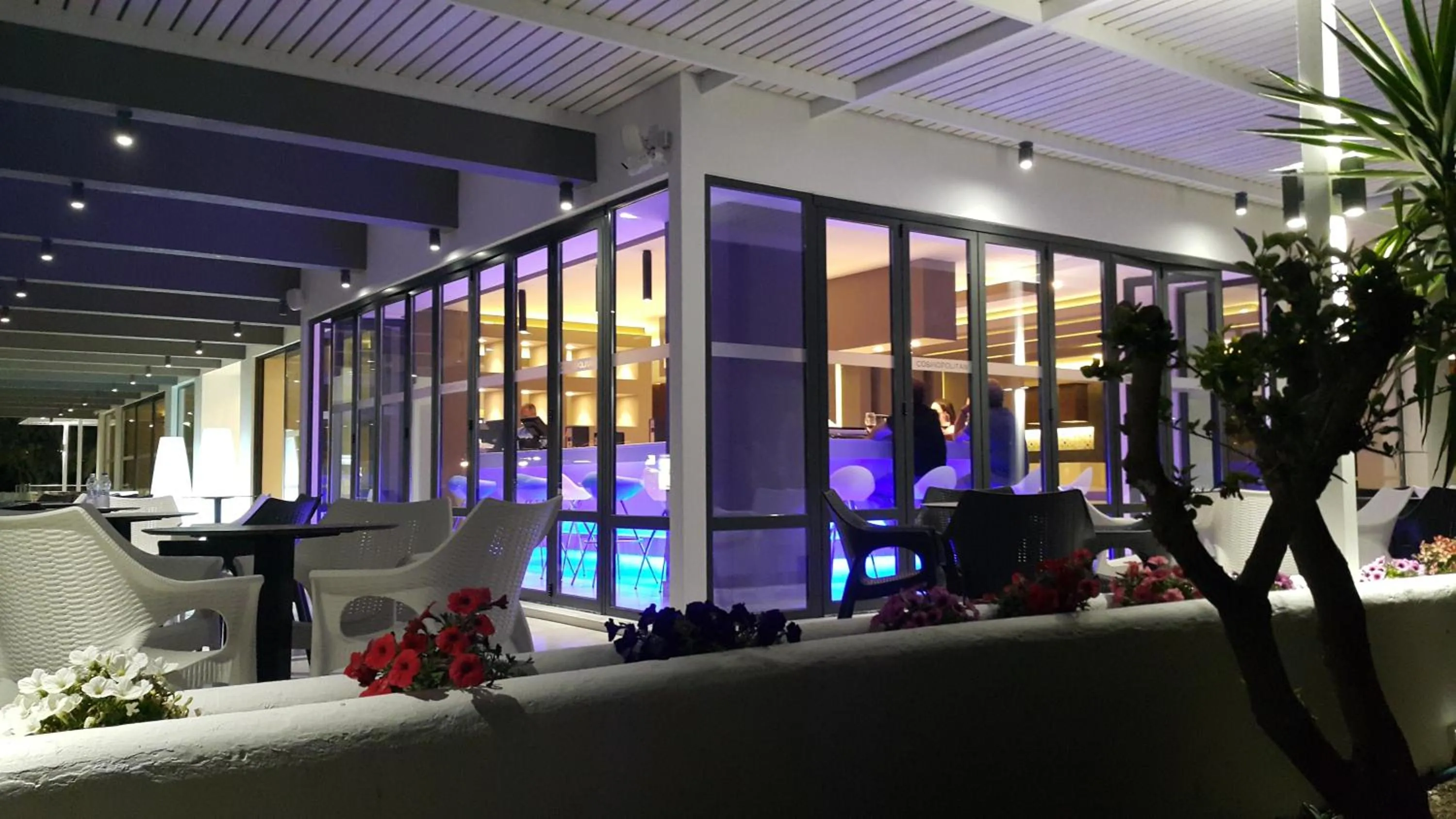 Balcony/Terrace in Cosmopolitan Hotel