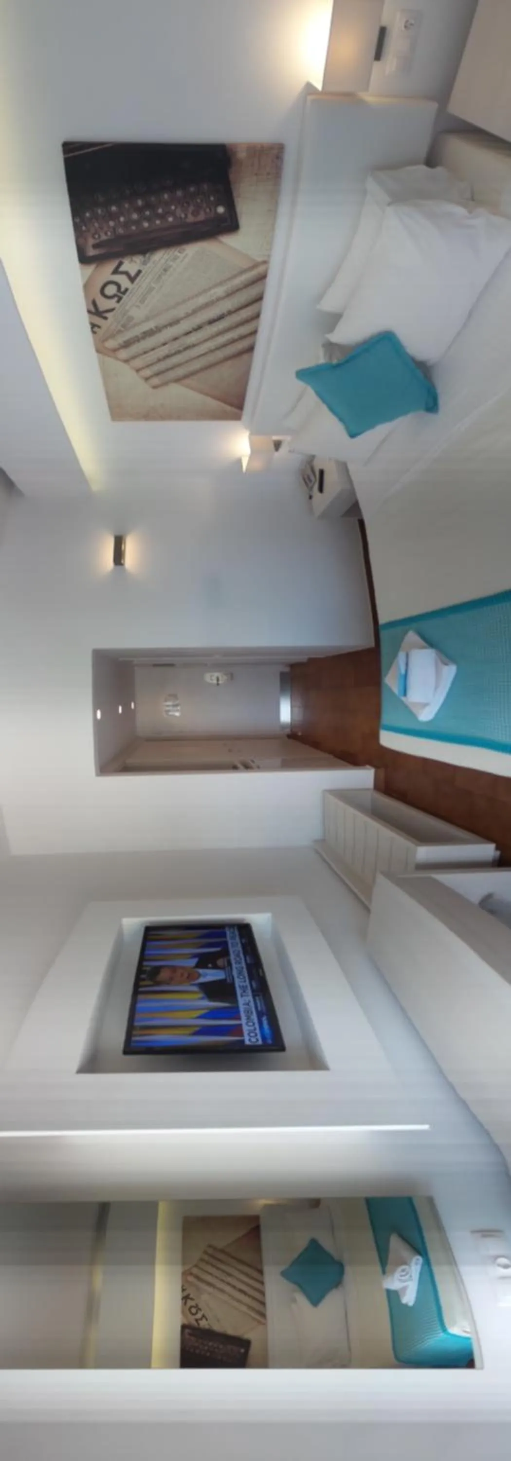 Triple Room in Cosmopolitan Hotel