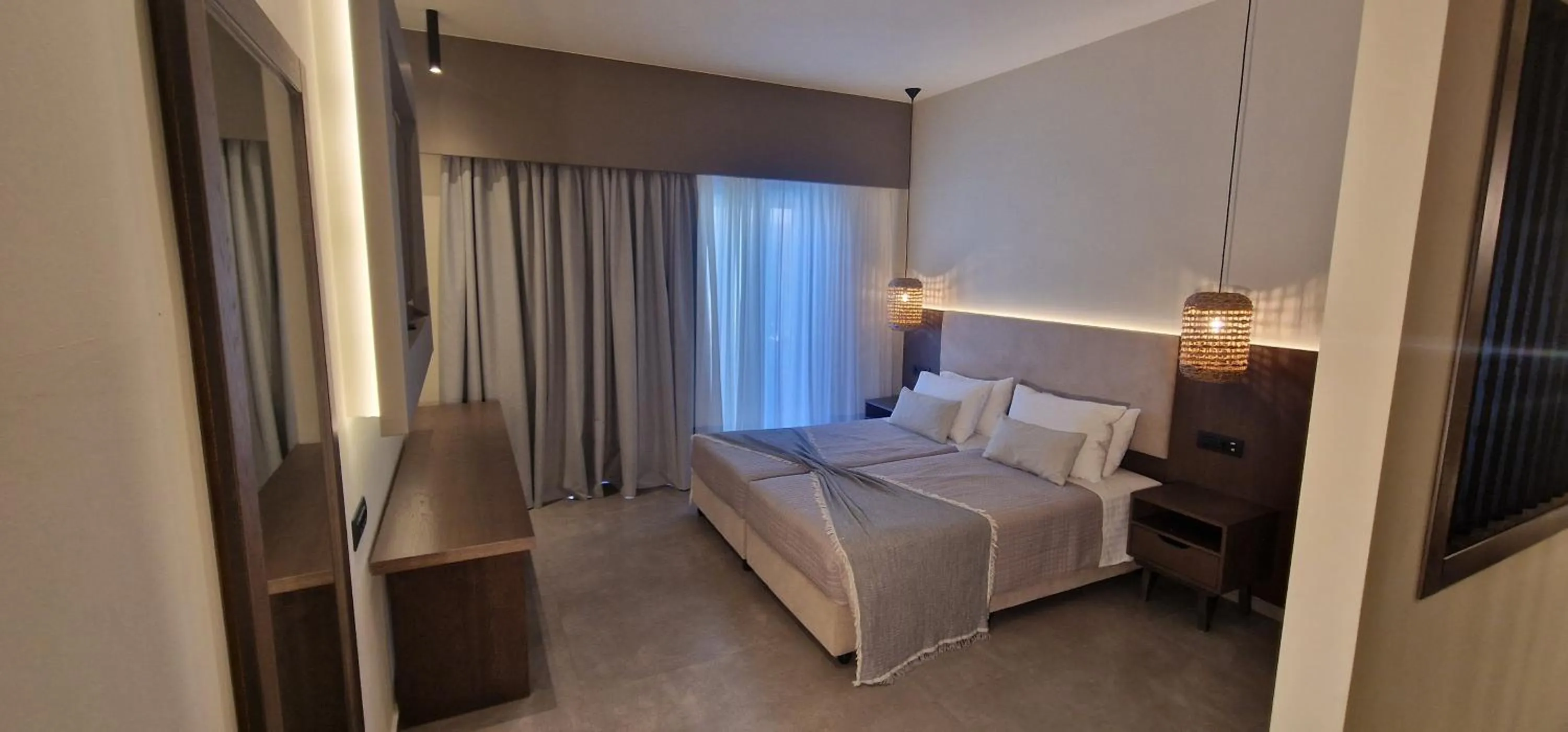 Bed in Cosmopolitan Hotel