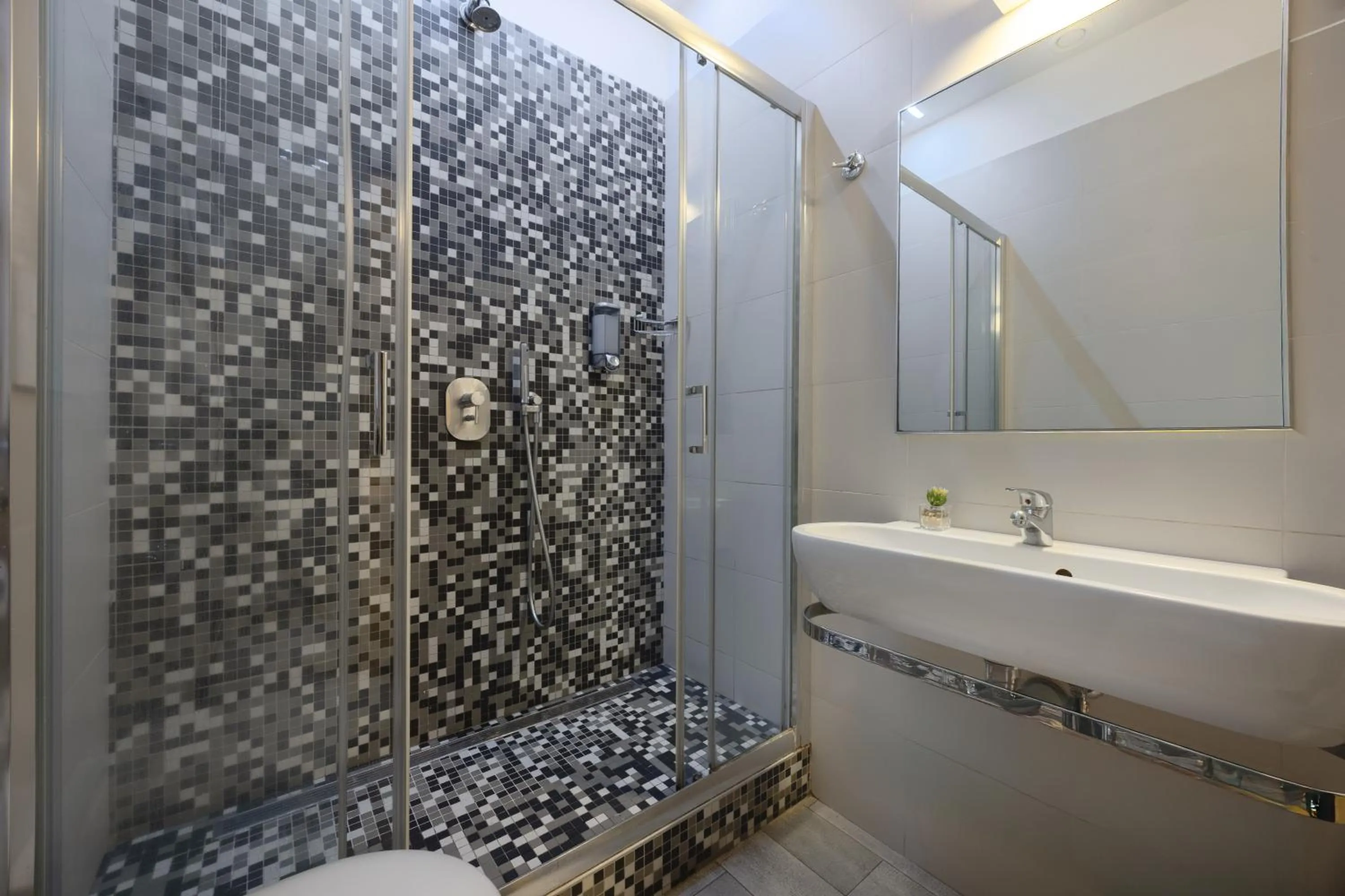 Bathroom in Hotel Flavia