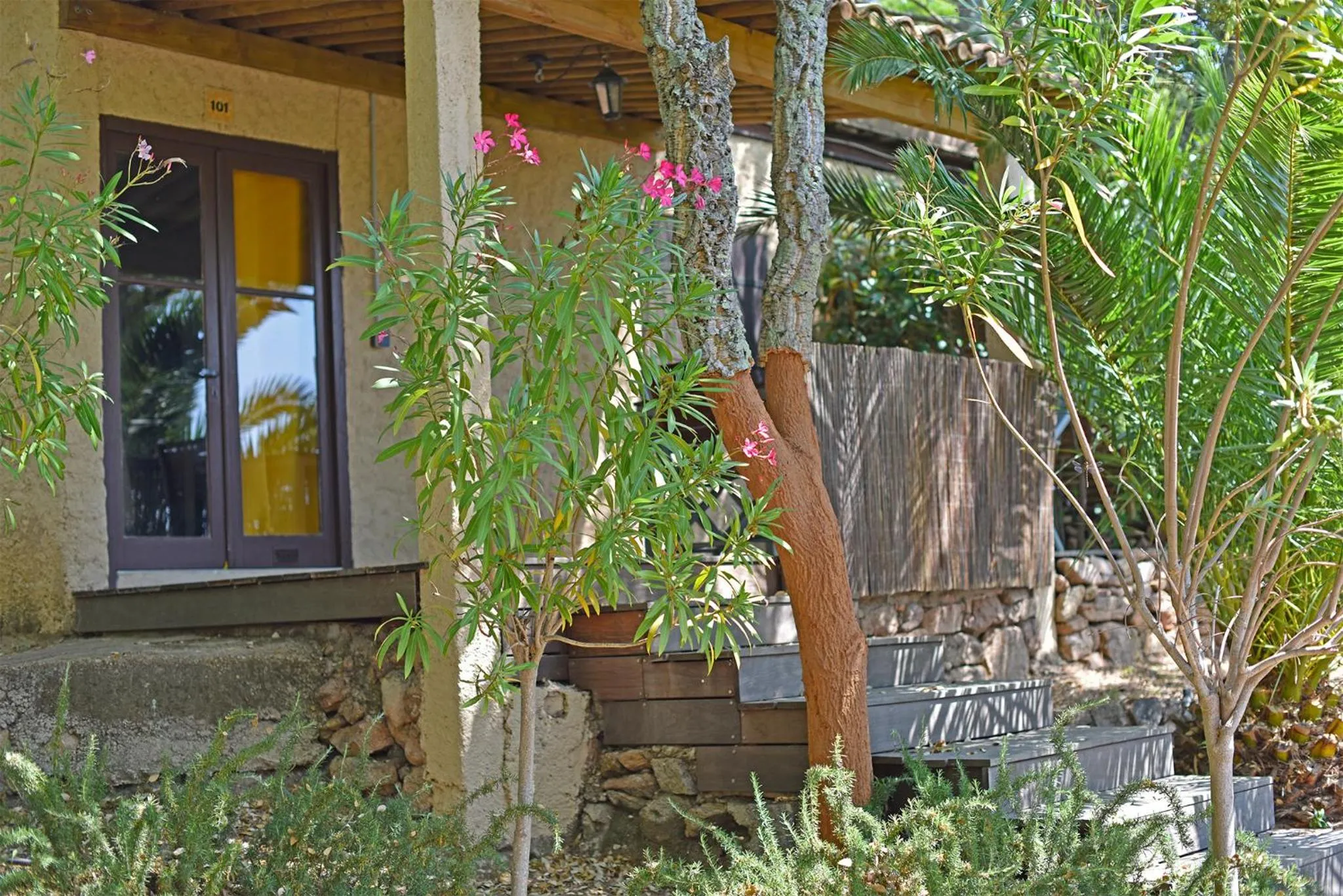 Garden in Bungalows Du Maquis