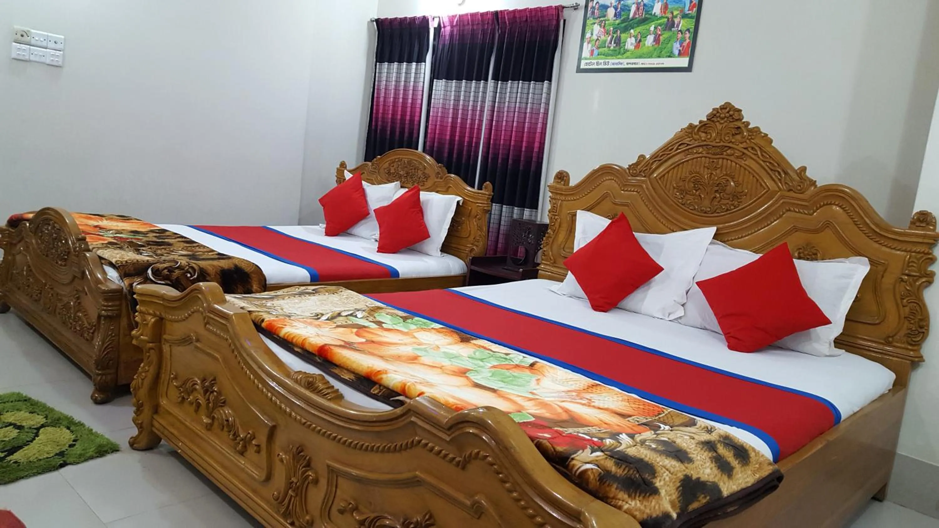 Bed in Hotel Hill View