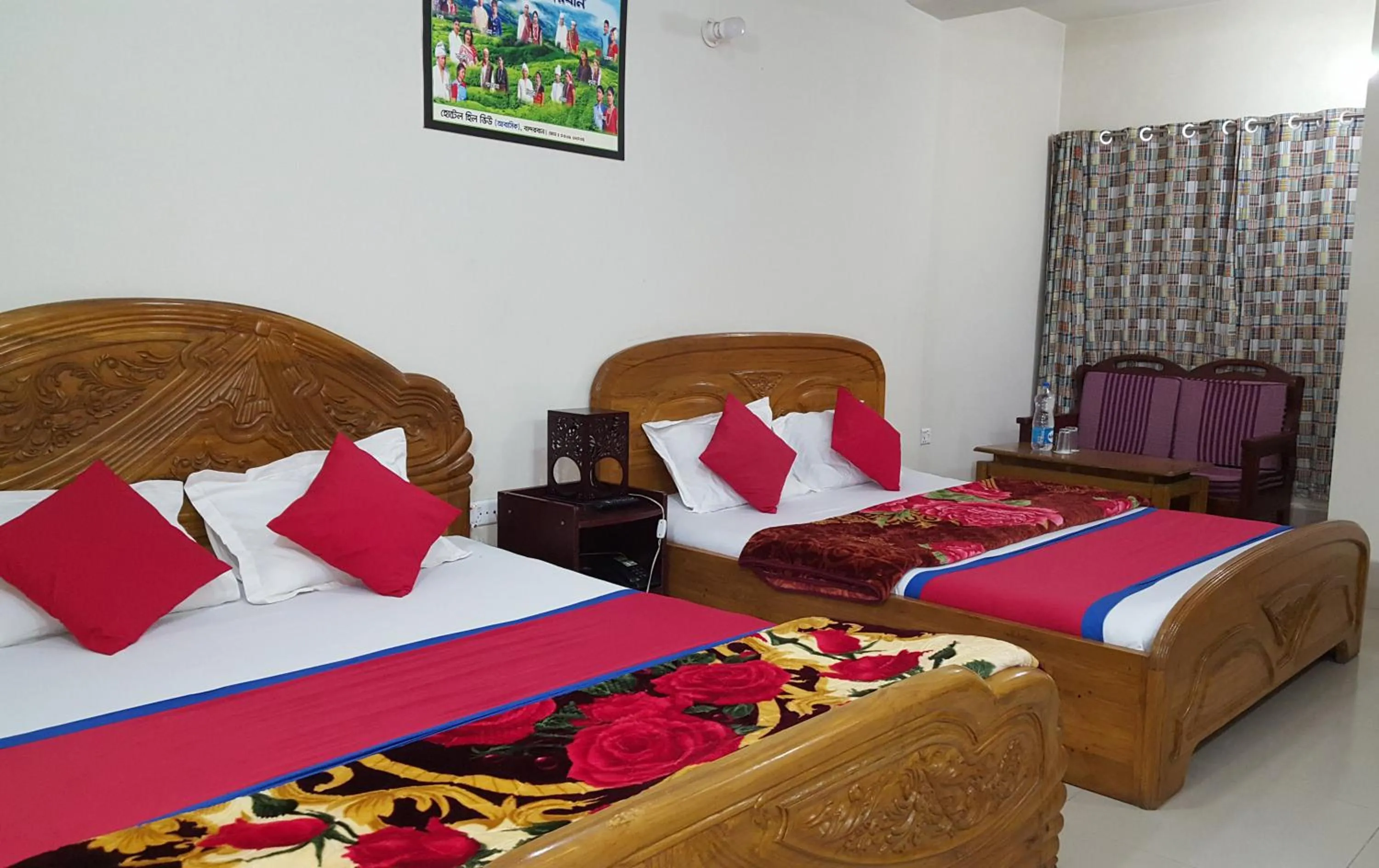 Bed in Hotel Hill View