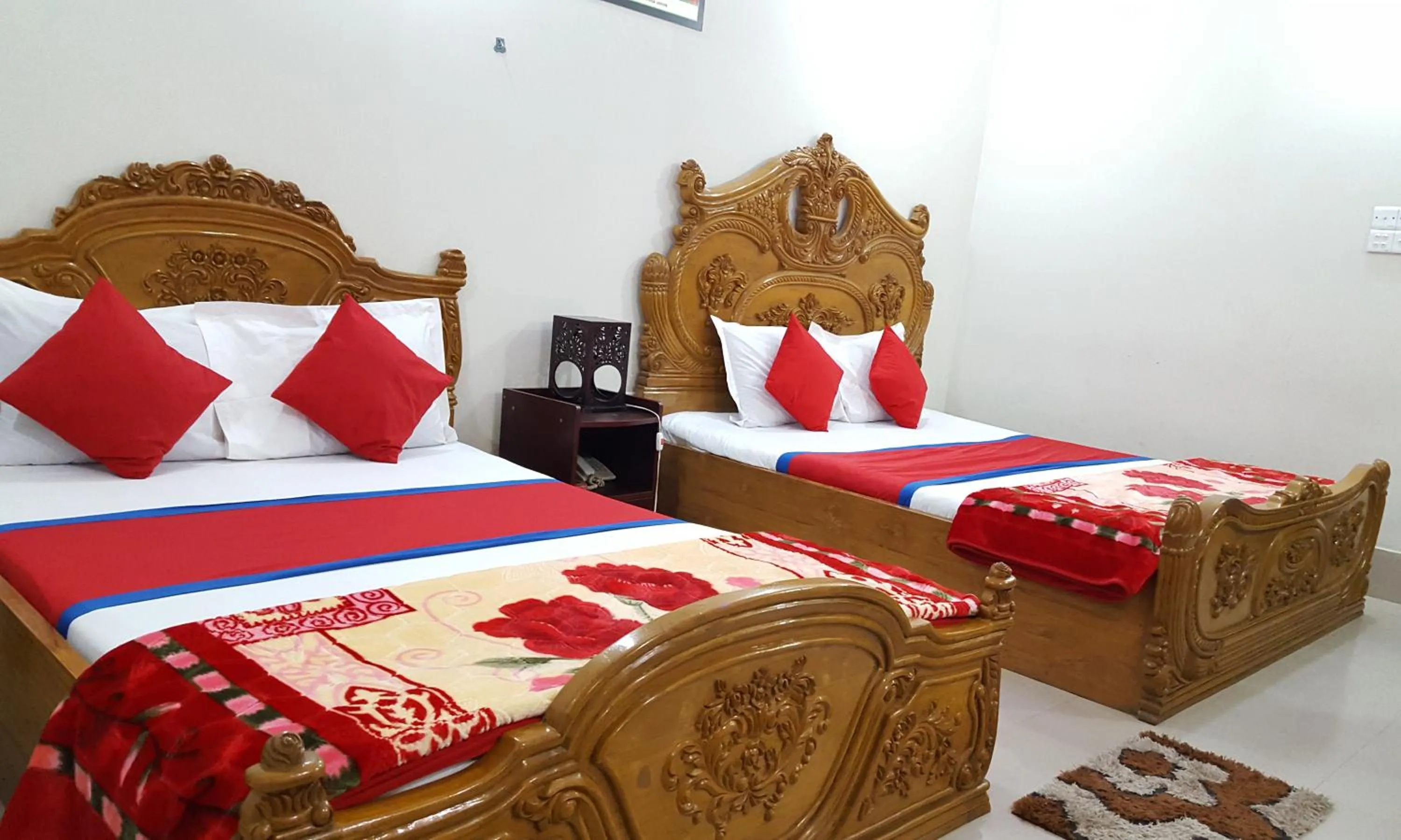 Bed in Hotel Hill View