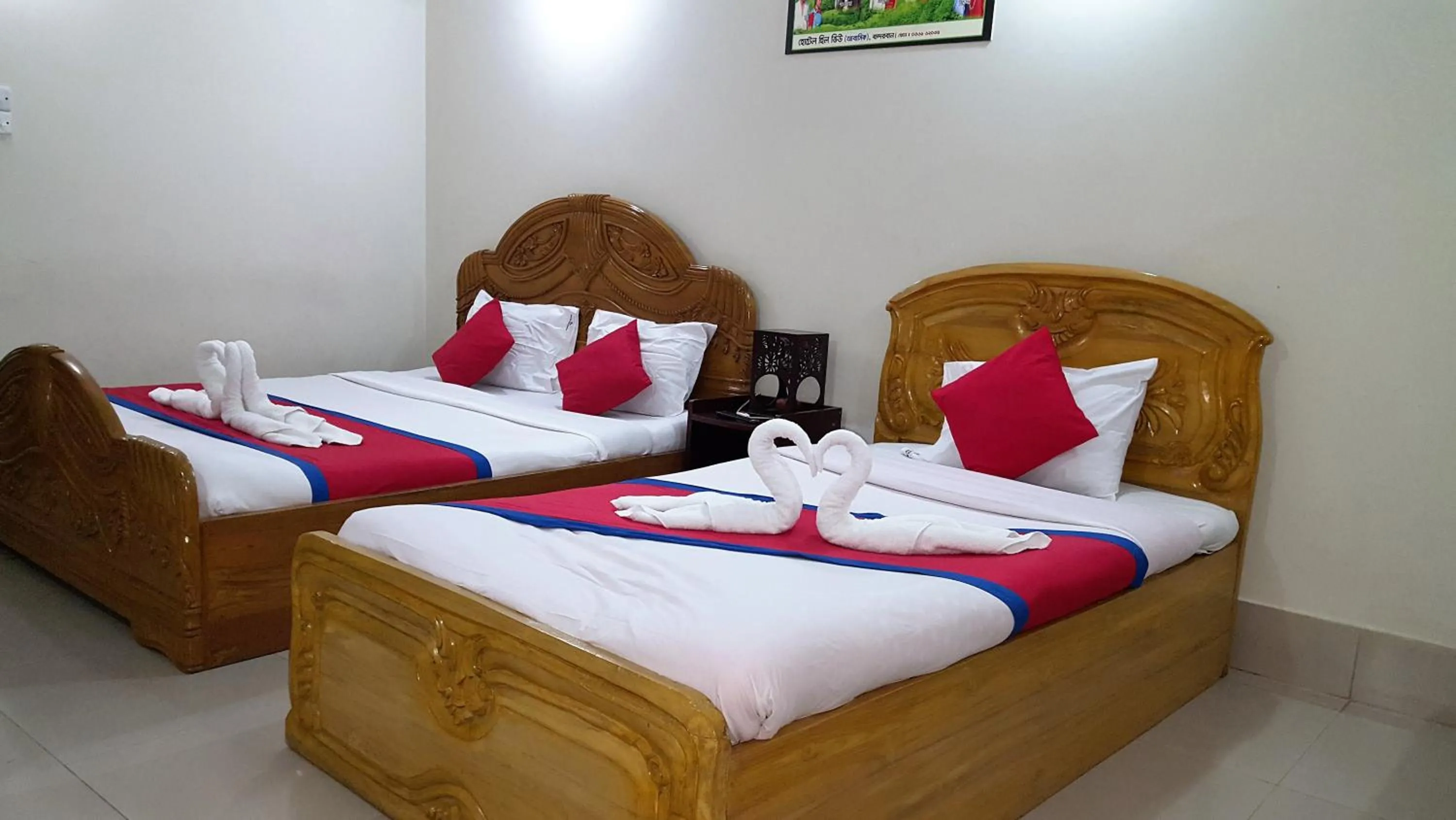 Bed in Hotel Hill View