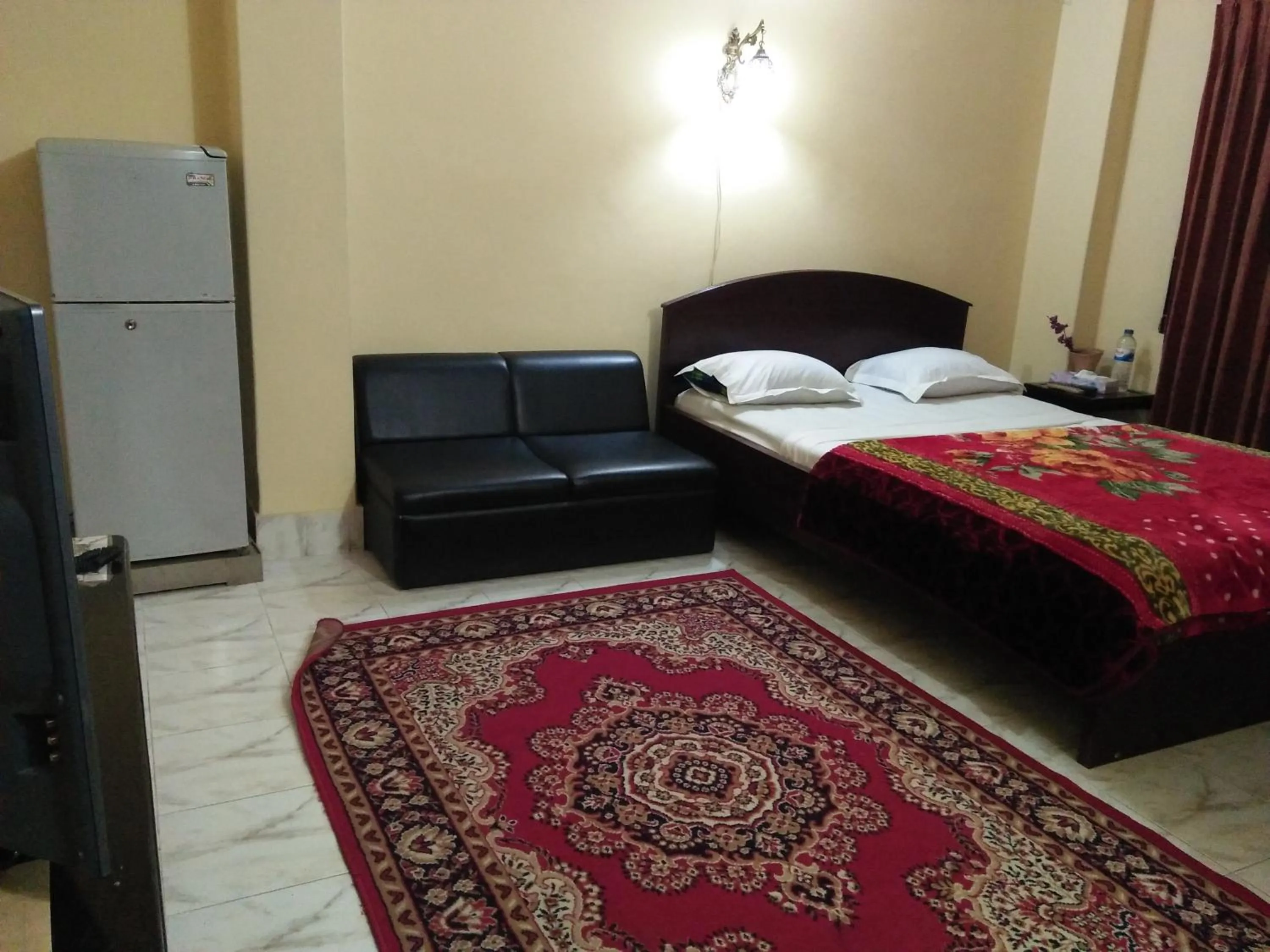 Bed in Hotel Plaza