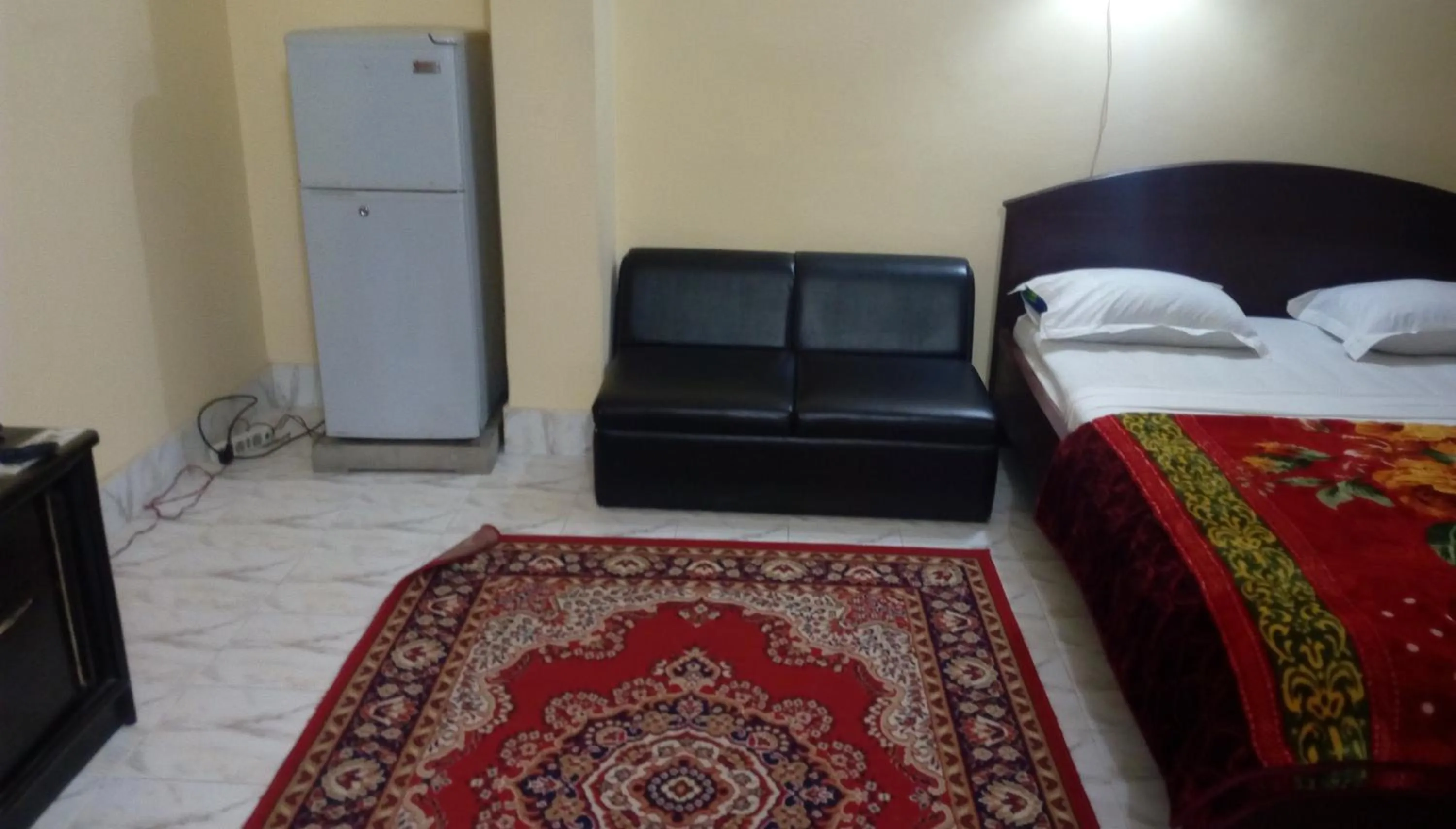 Bed in Hotel Plaza