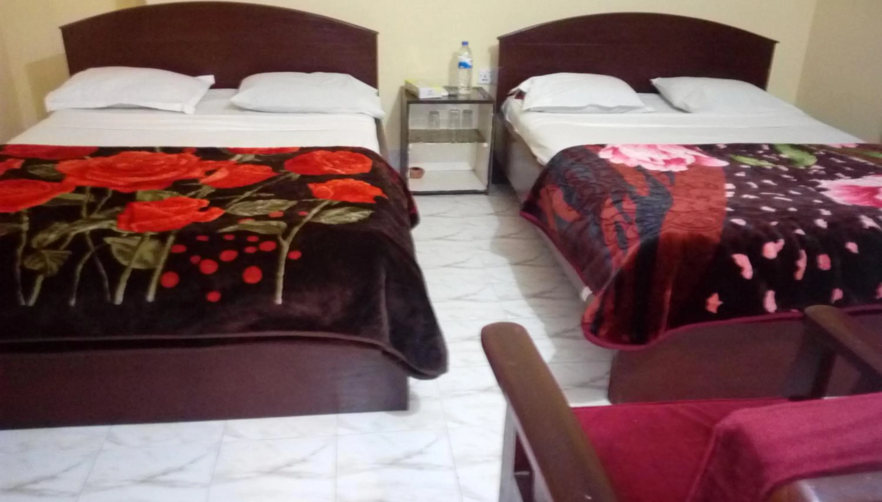 Bed in Hotel Plaza