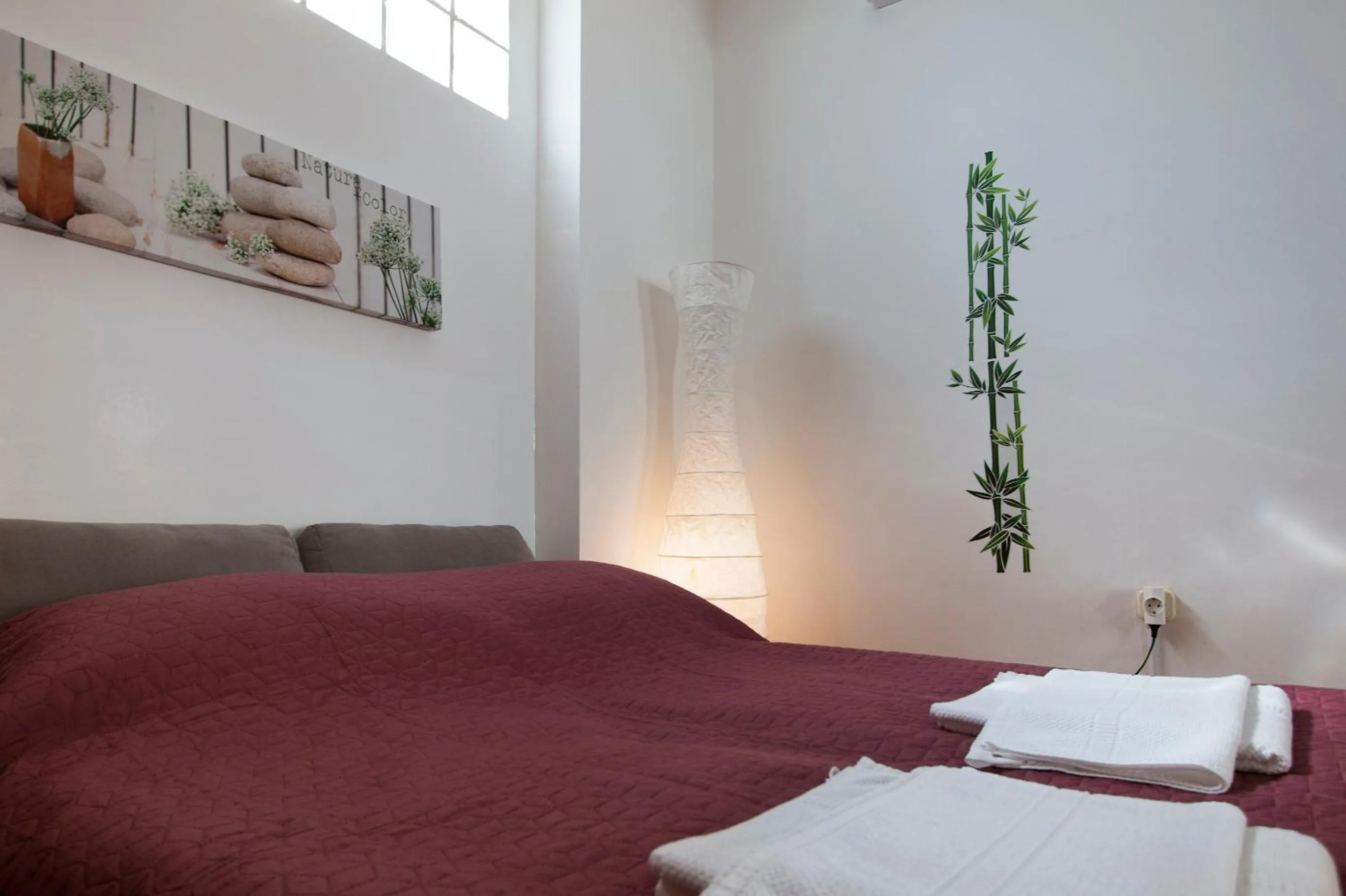 Apartment near the Heroes Square