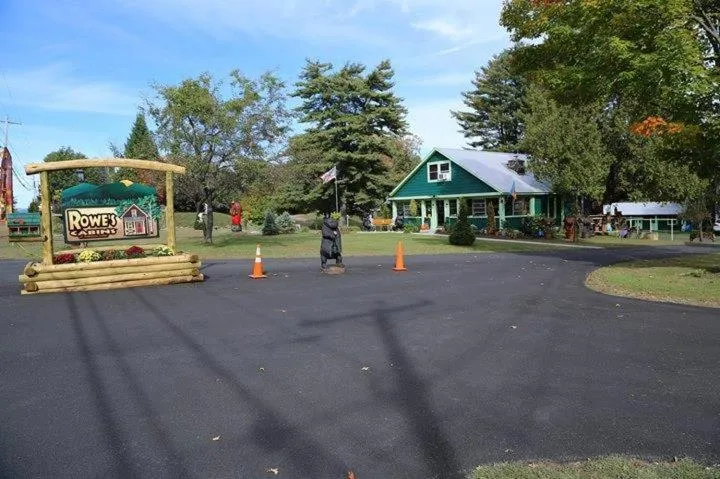 Day in Rowe's Adirondack Cabins of Schroon Lake