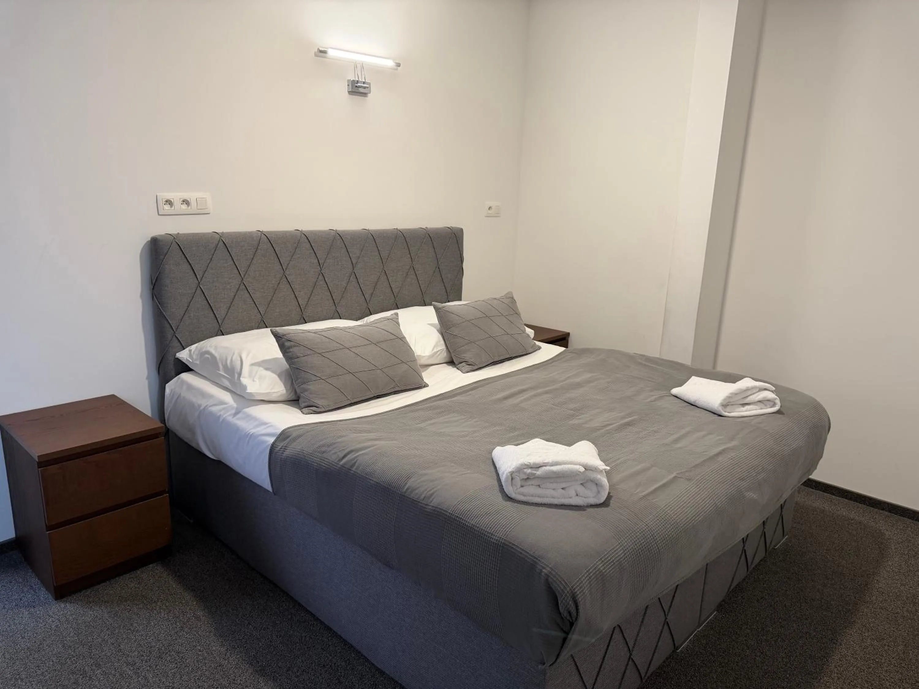 Bedroom, Bed in Botel Gracia