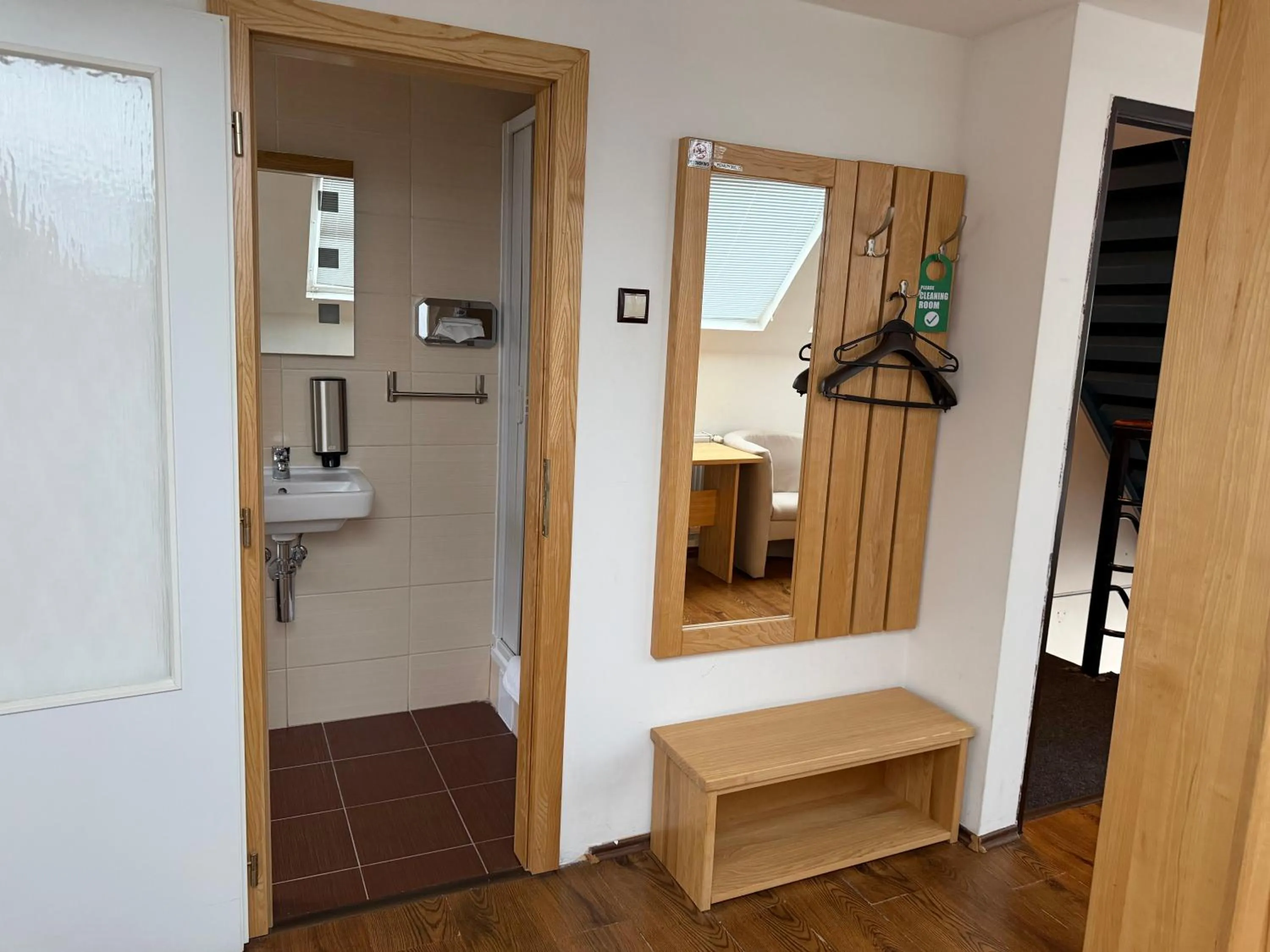 Photo of the whole room in Botel Gracia