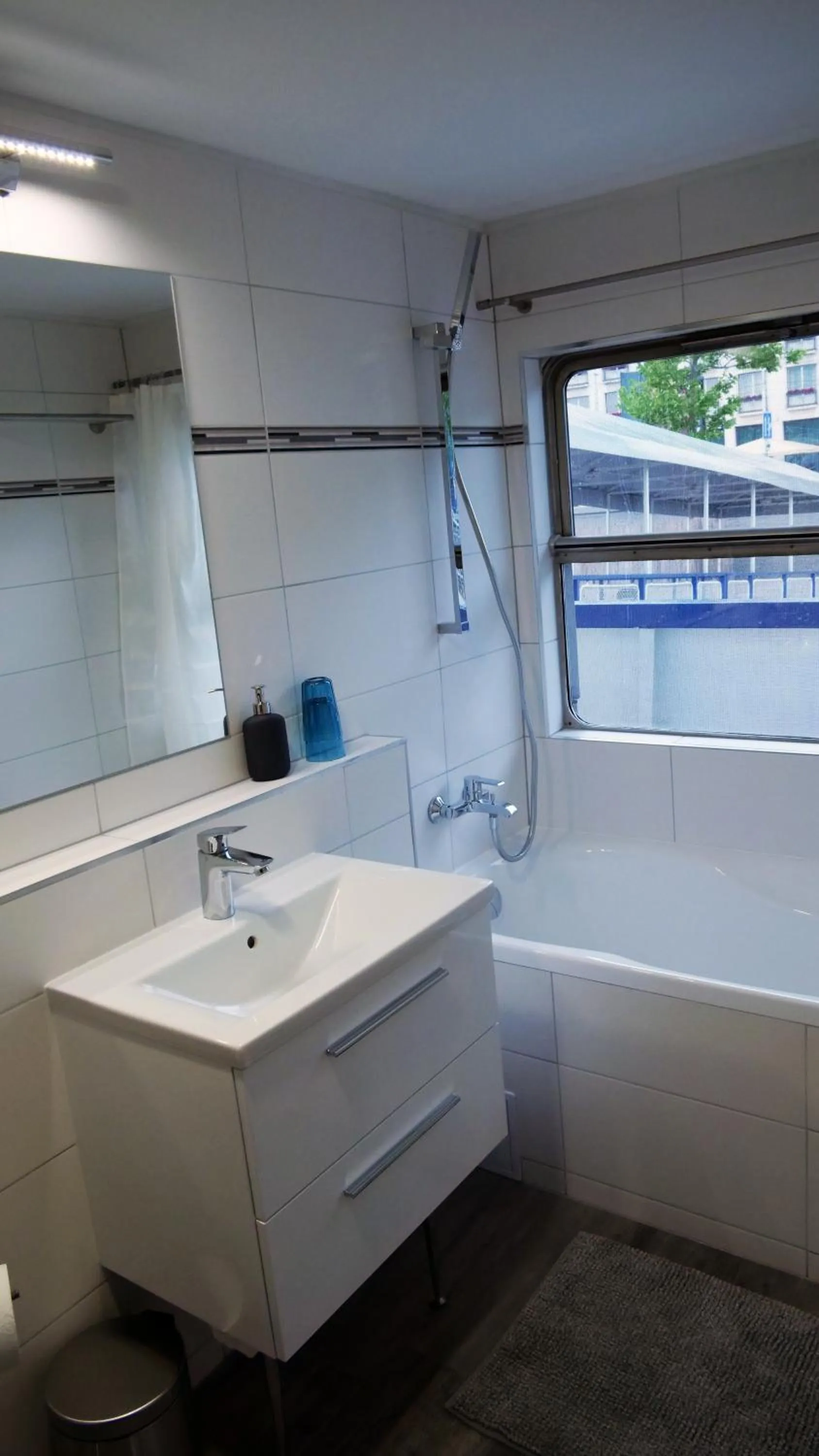 Bathroom in Botel Gracia