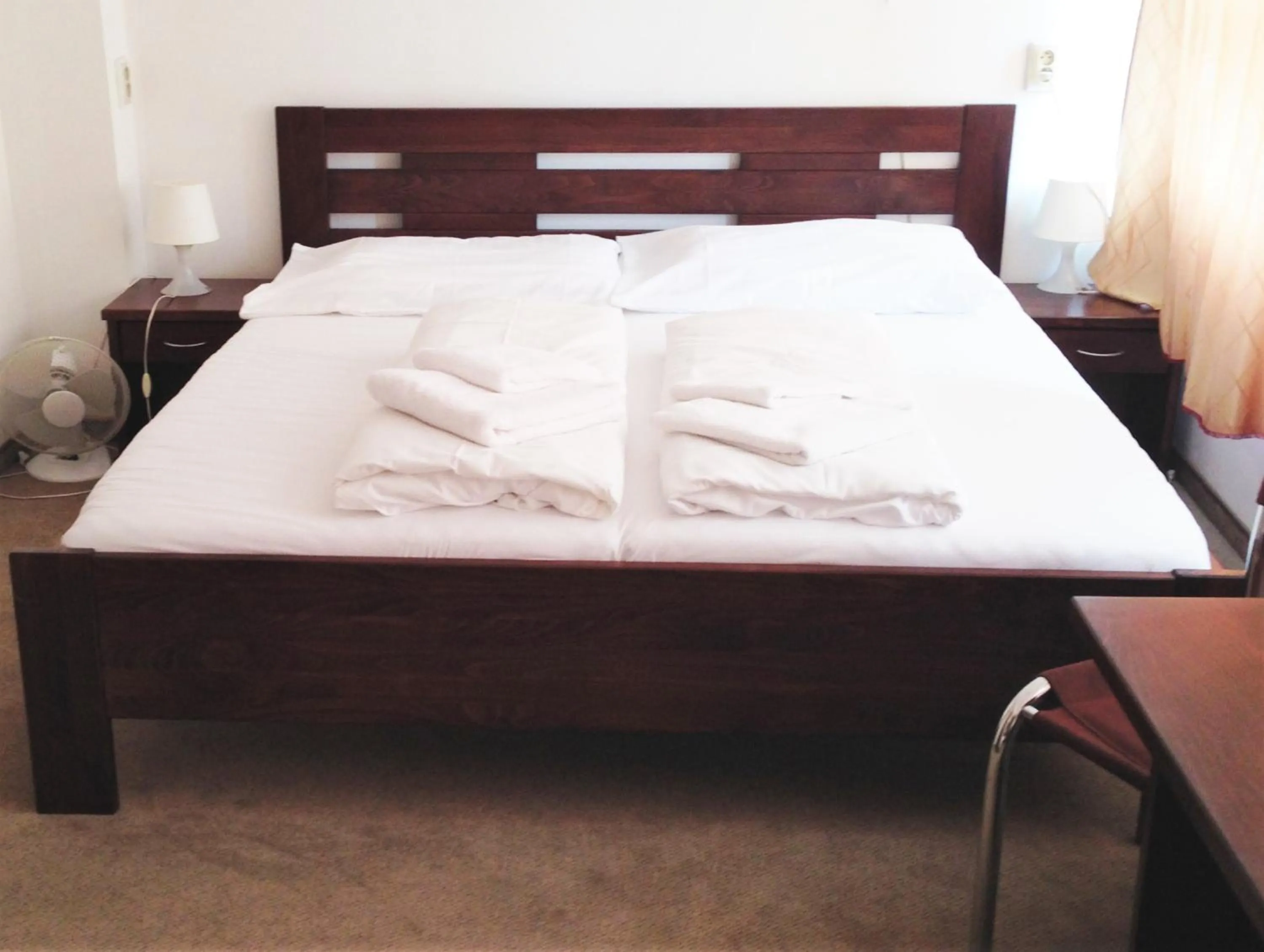 Photo of the whole room, Bed in Botel Gracia