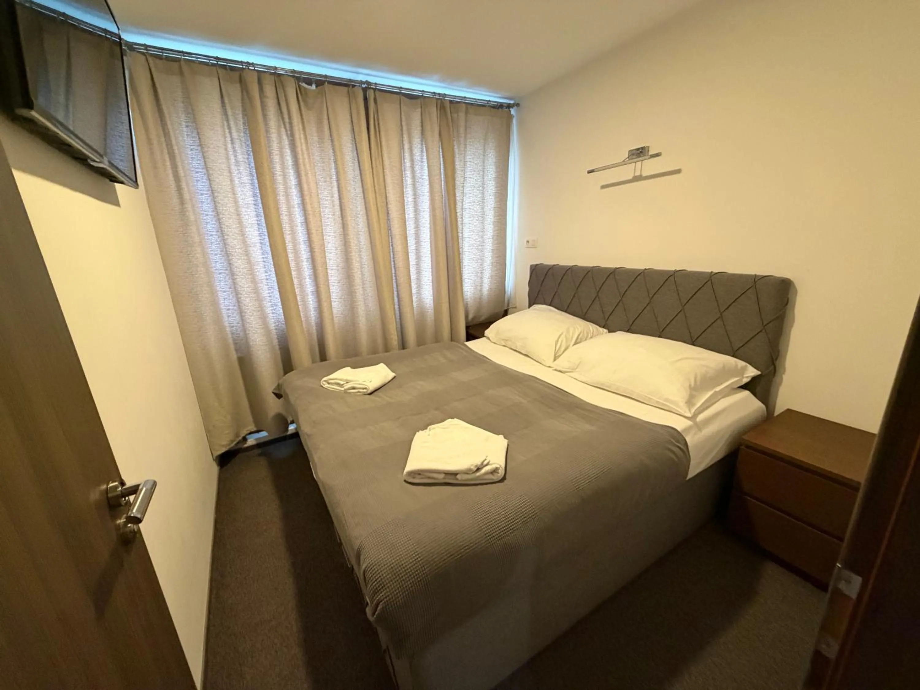 Bedroom, Bed in Botel Gracia