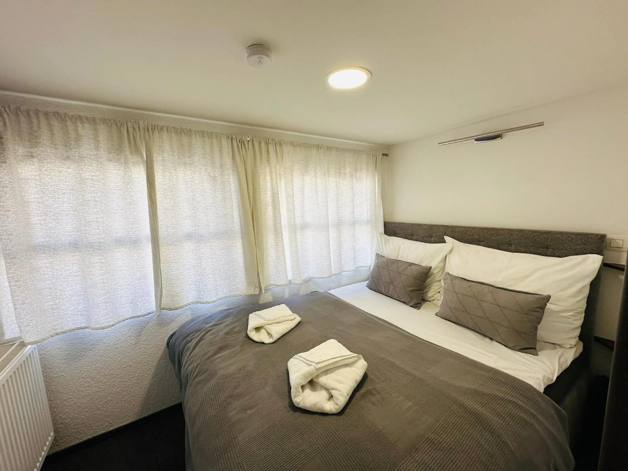 Photo of the whole room, Bed in Botel Gracia