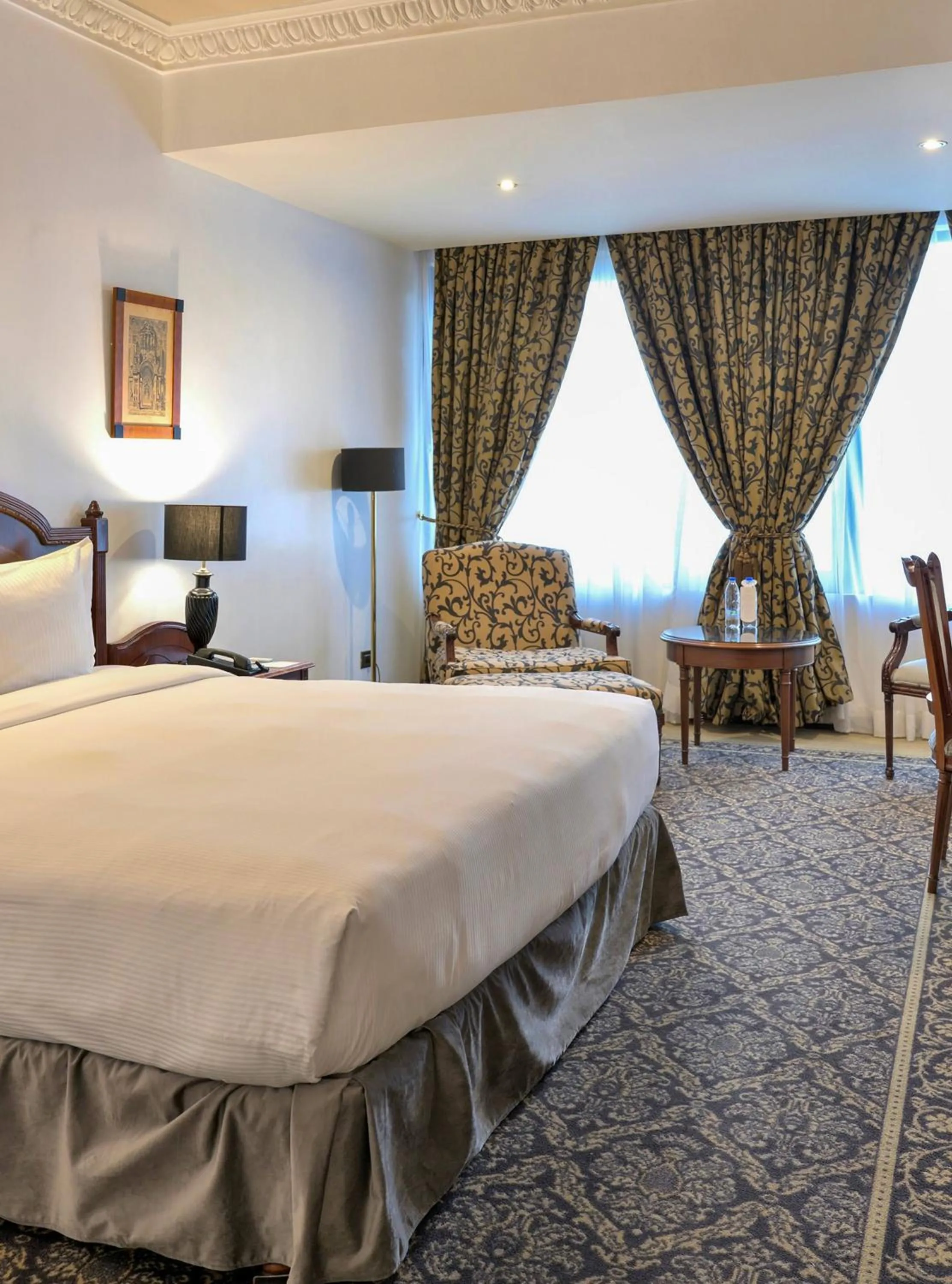 Property building, Bed in Meliá Caracas