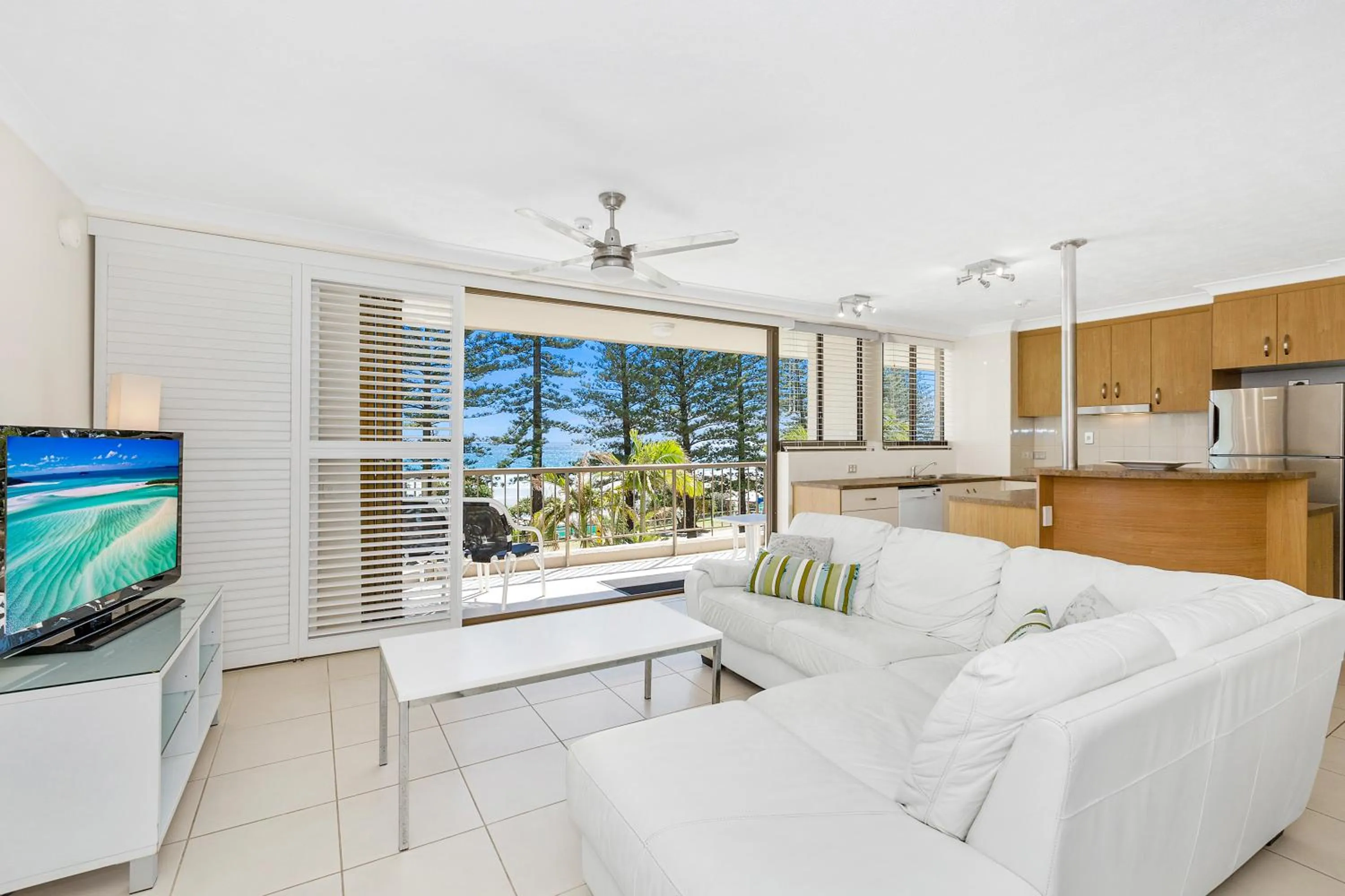 Living room in Columbia Beachfront Apartments on Rainbow Bay