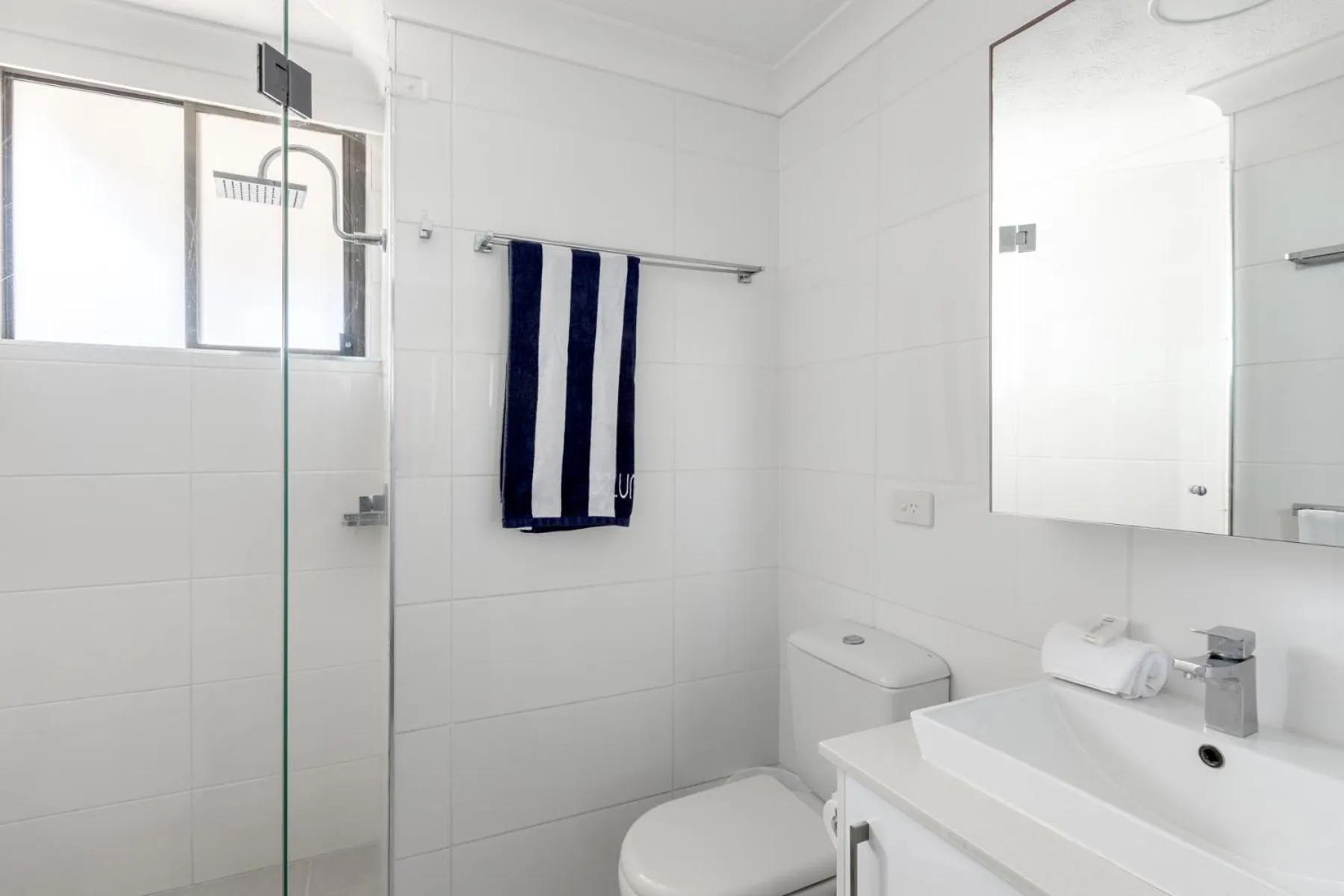 Columbia Beachfront Apartments on Rainbow Bay